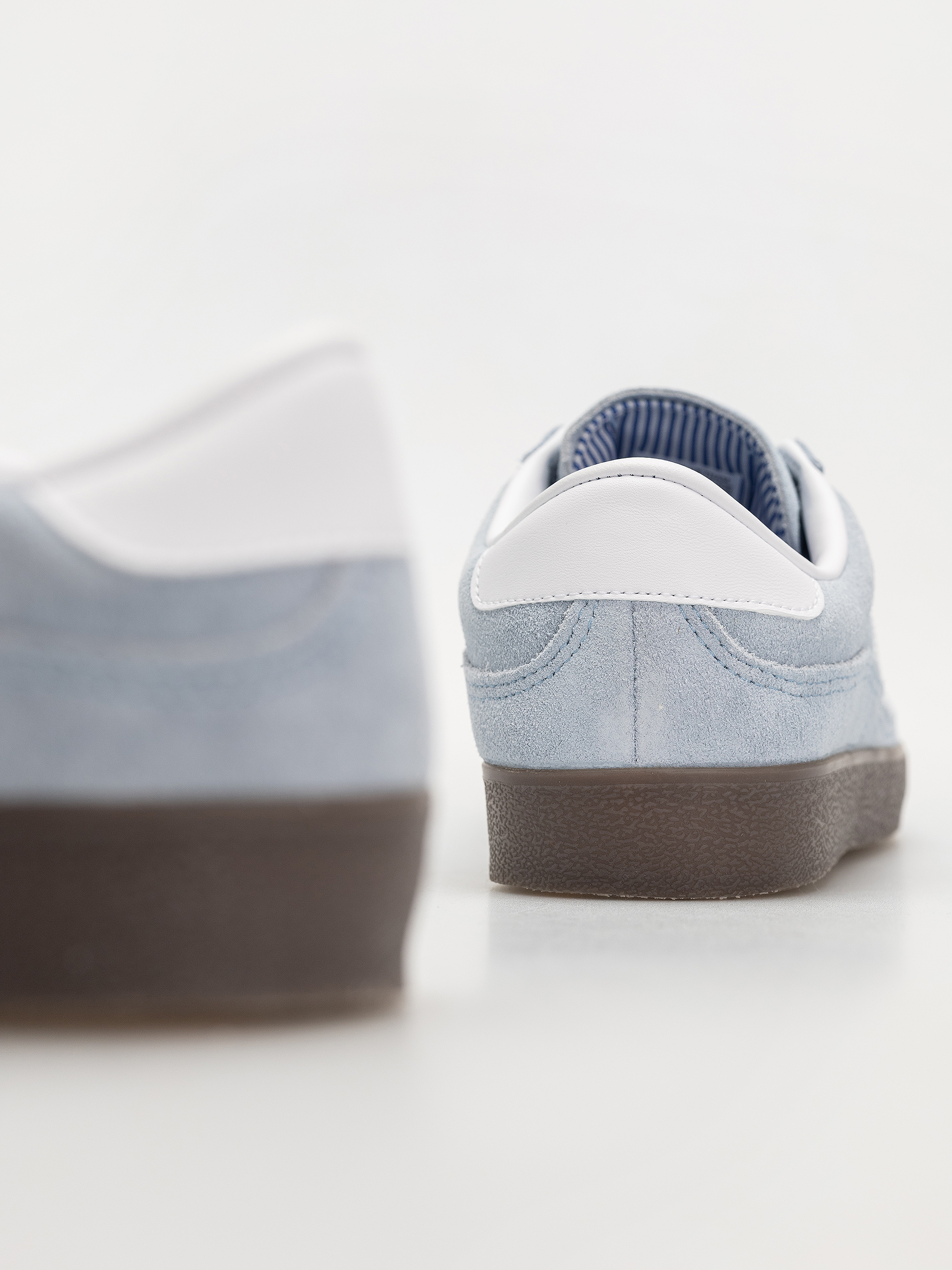 Topánky adidas Puig Indoor (clesky/ftwwht/gum5)