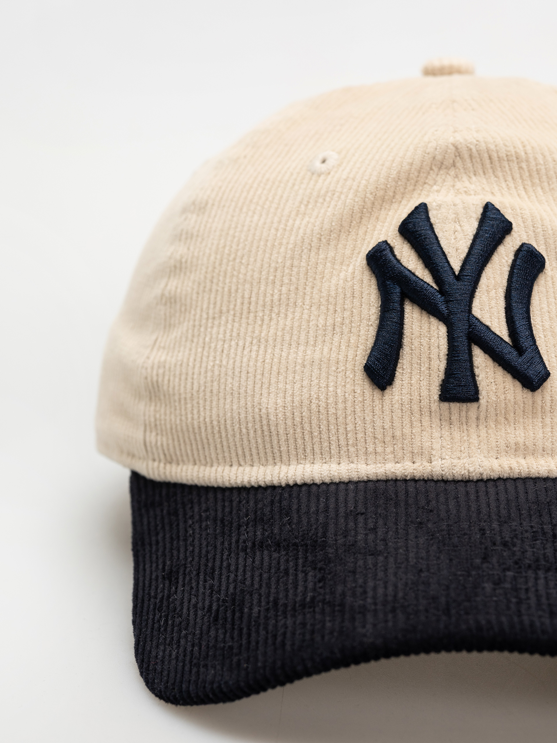 Šiltovka New Era Block Cord 9Twenty New York Yankees (light beige)