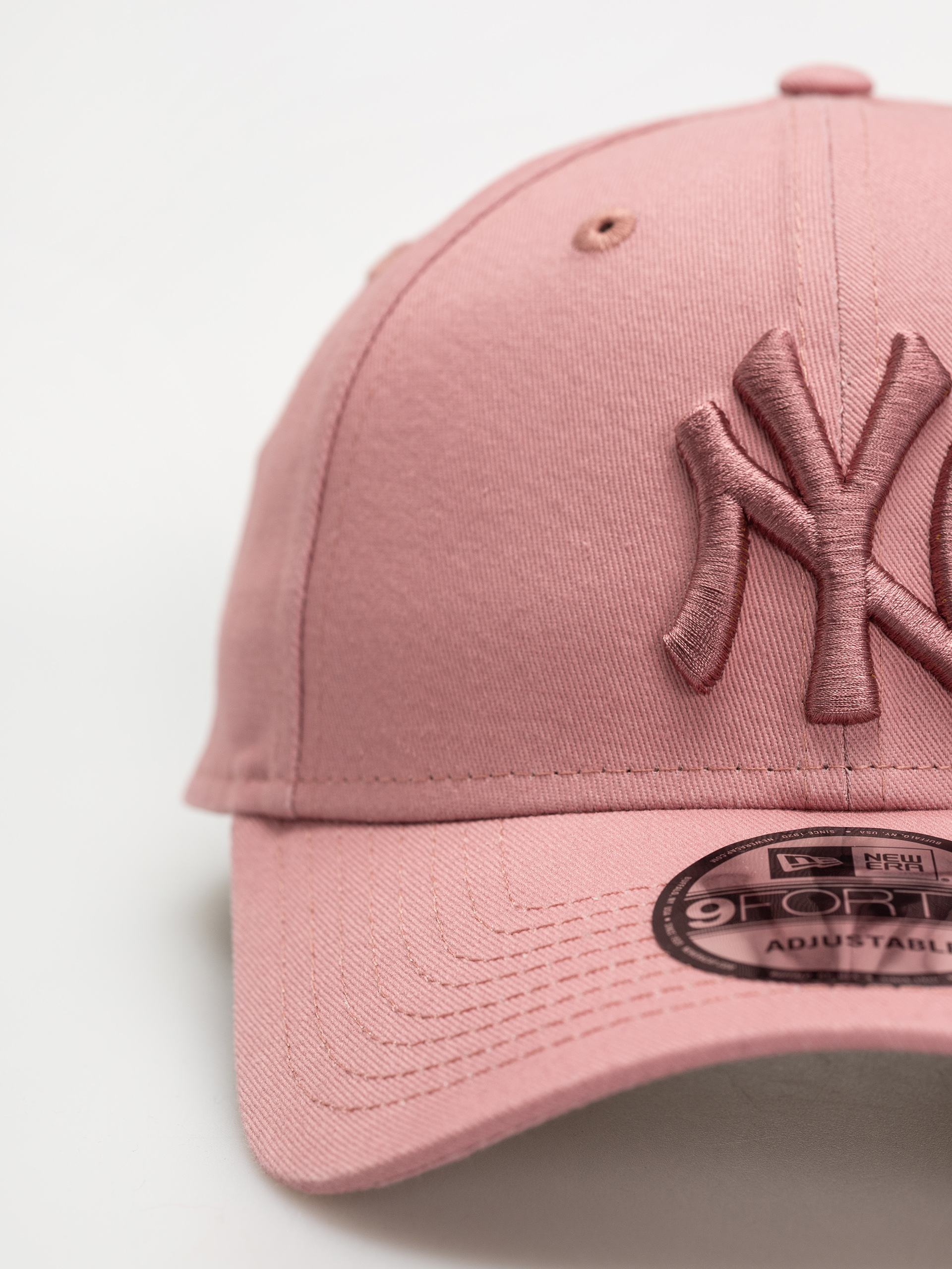 Šiltovka New Era League Essential 9Forty New York Yankees (dark pink)