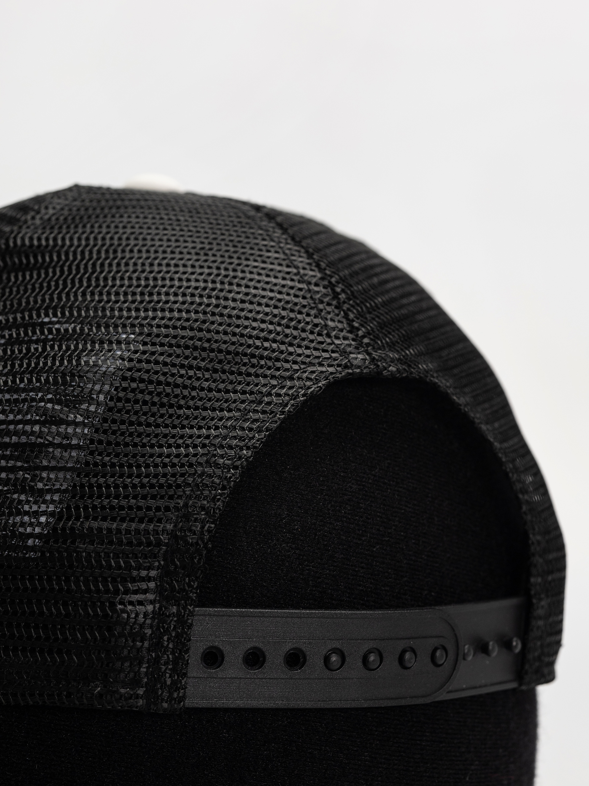 Šiltovka New Era Tom And Jerry Trucker (dark red)