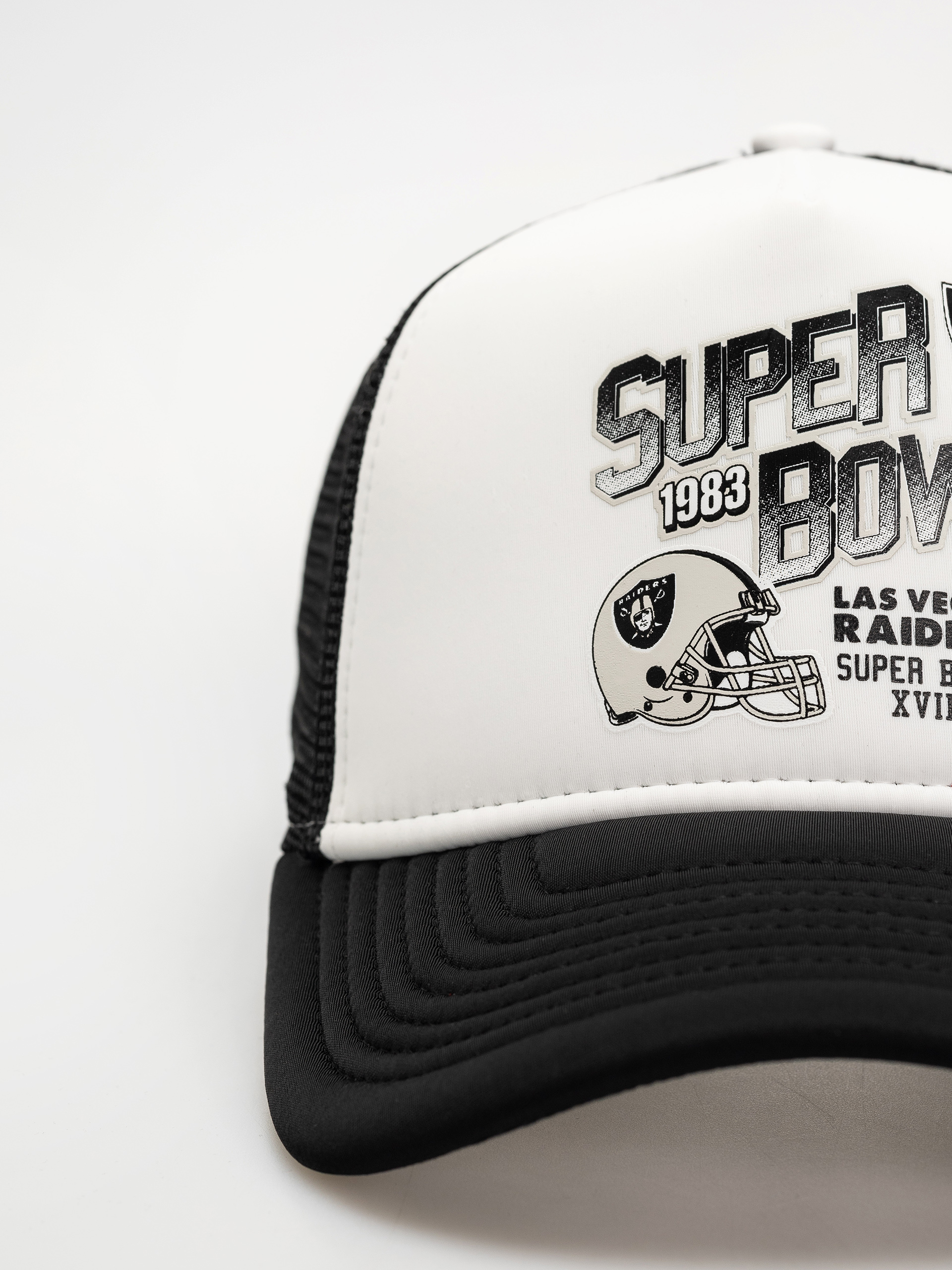 Šiltovka New Era Superbowl Trucker Raiders (black)
