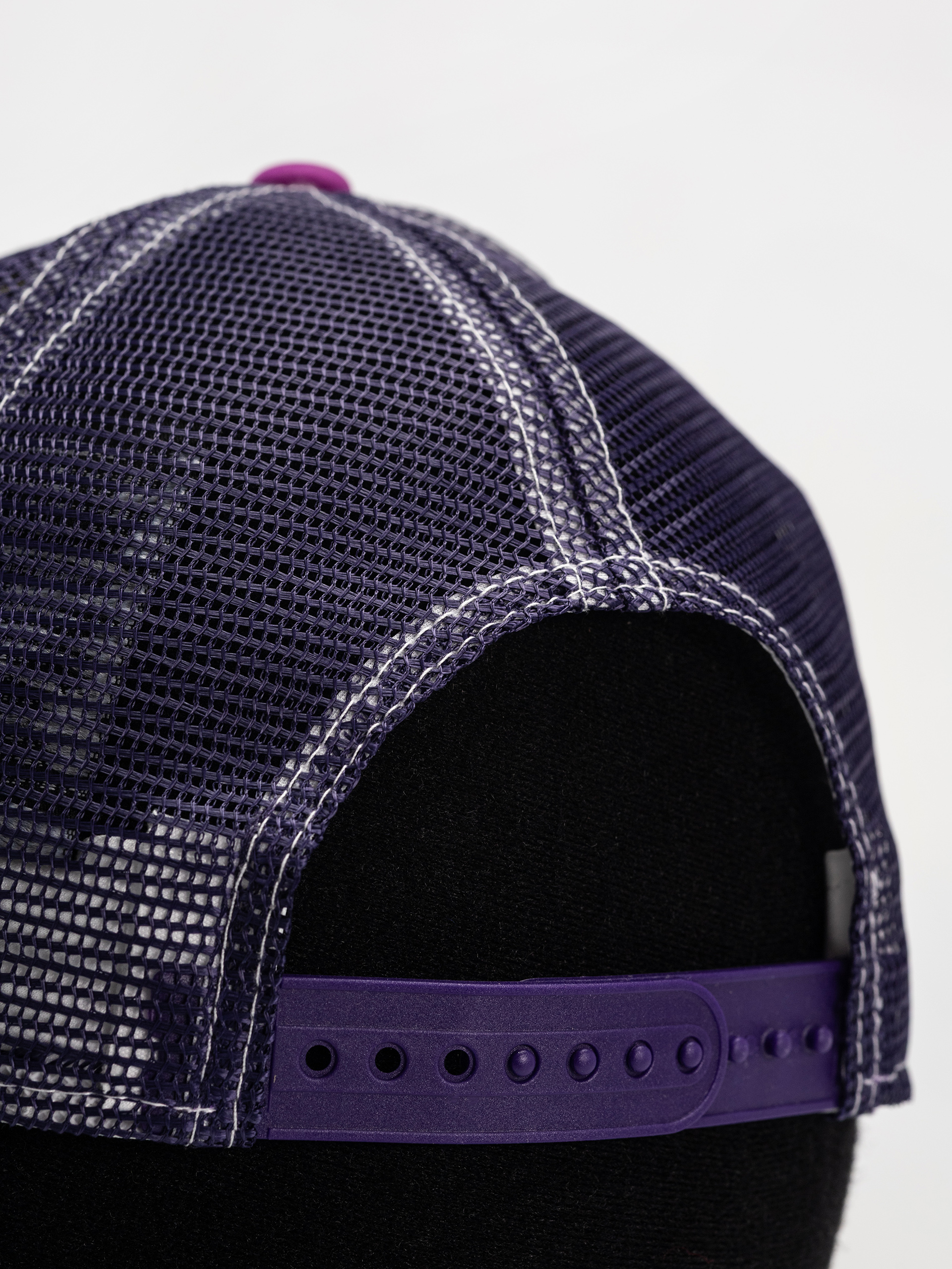 Šiltovka New Era Graphic Ef Trucker (dark red)