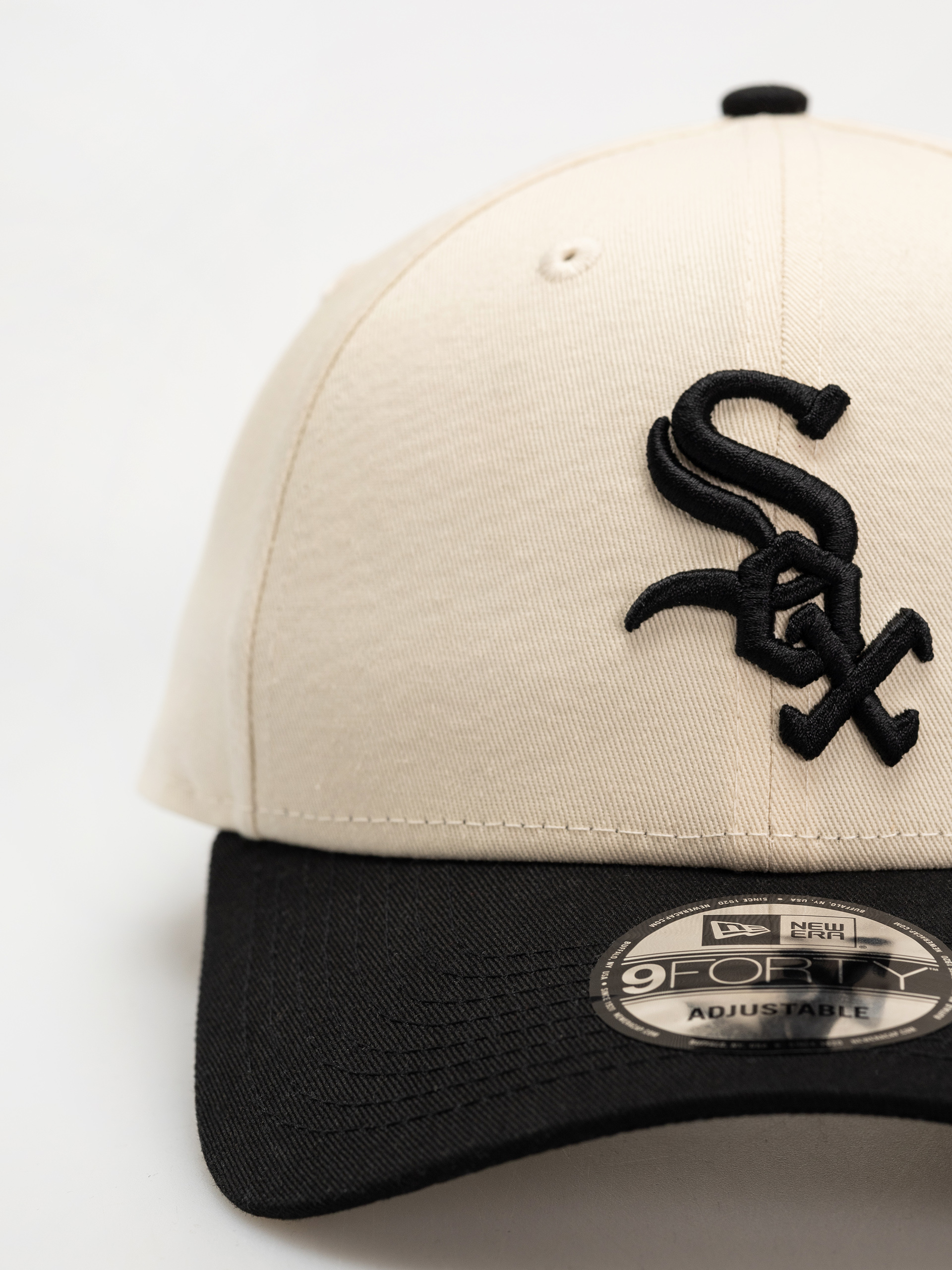 Šiltovka New Era Colour Block 9Forty White Sox (light beige)