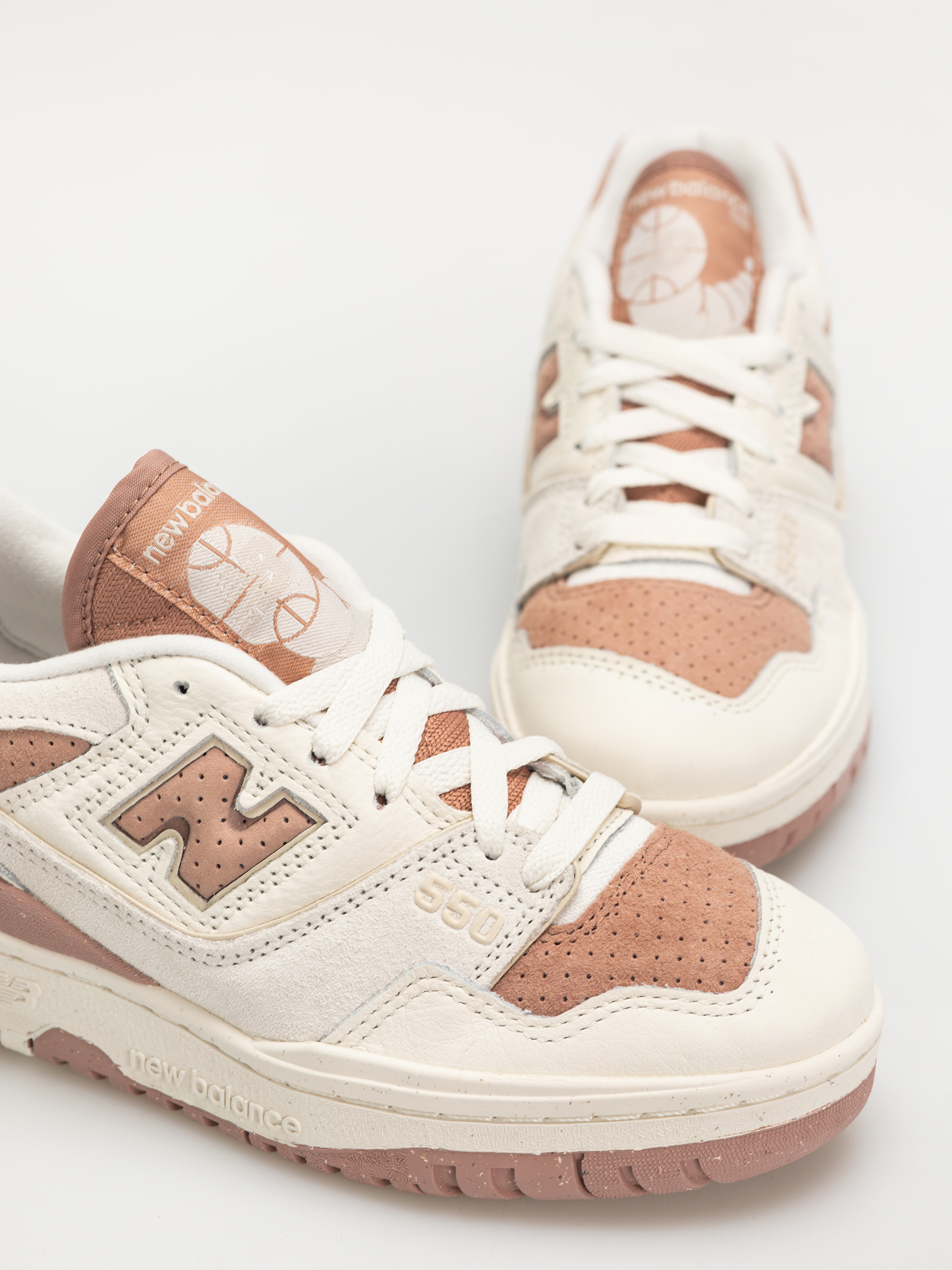 Topánky New Balance 550 Wmn (sea salt)
