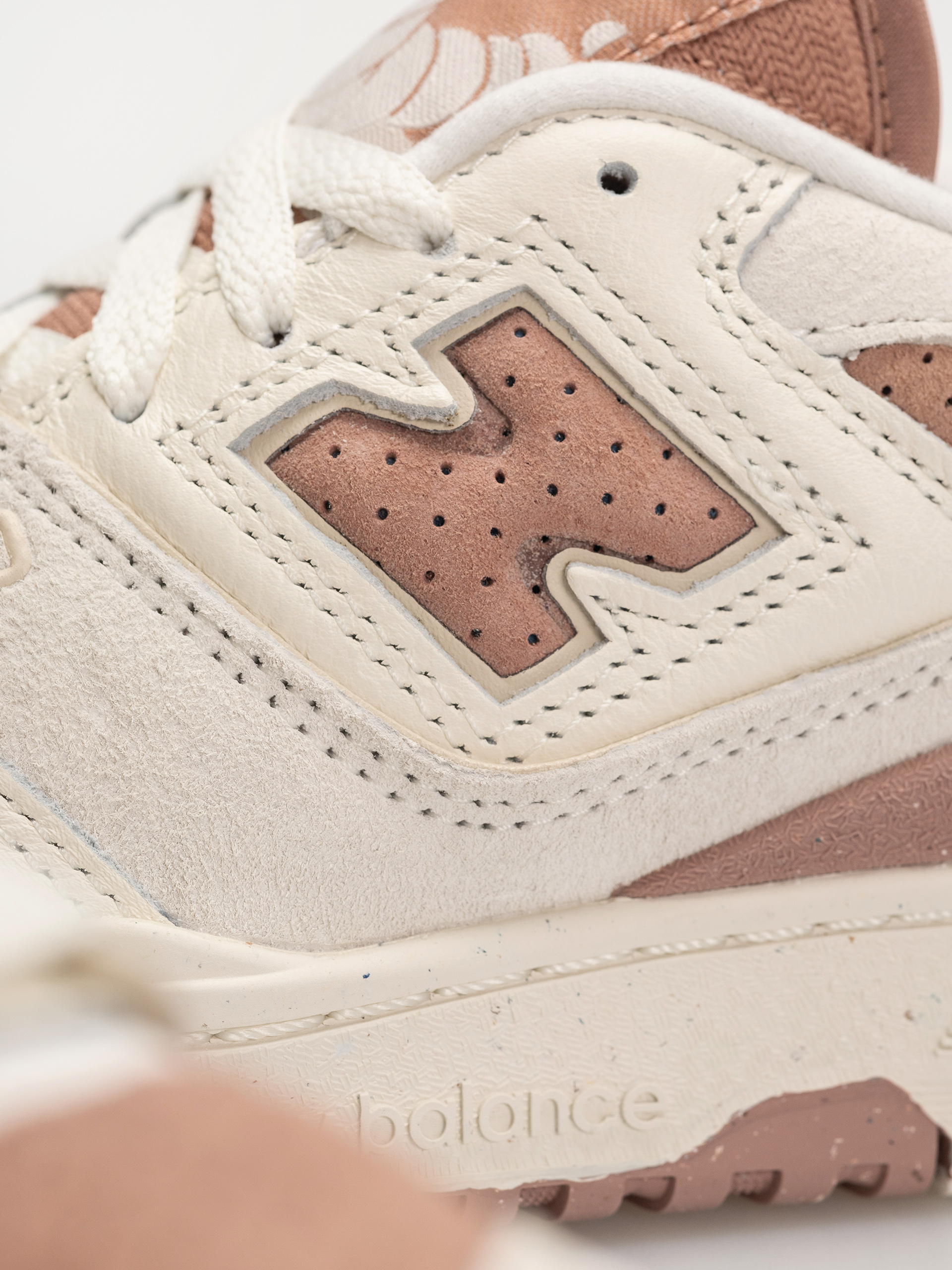 Topánky New Balance 550 Wmn (sea salt)