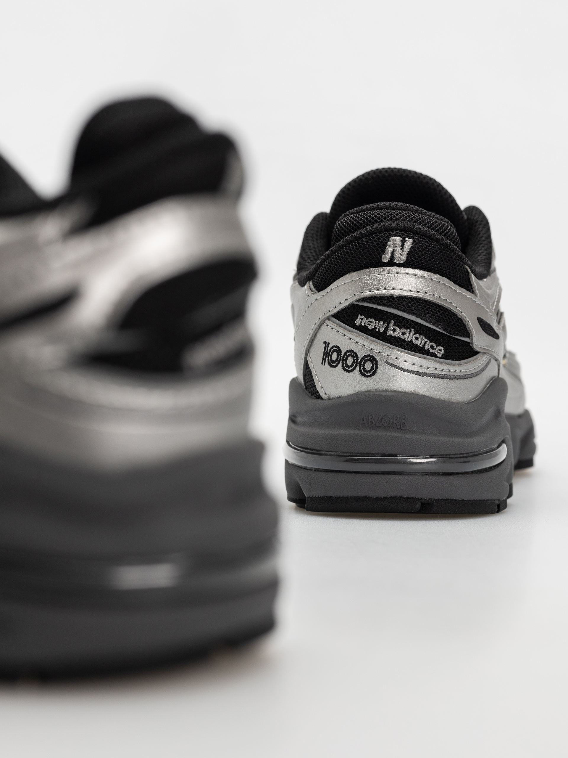 Topánky New Balance 1000 (silver metallic)