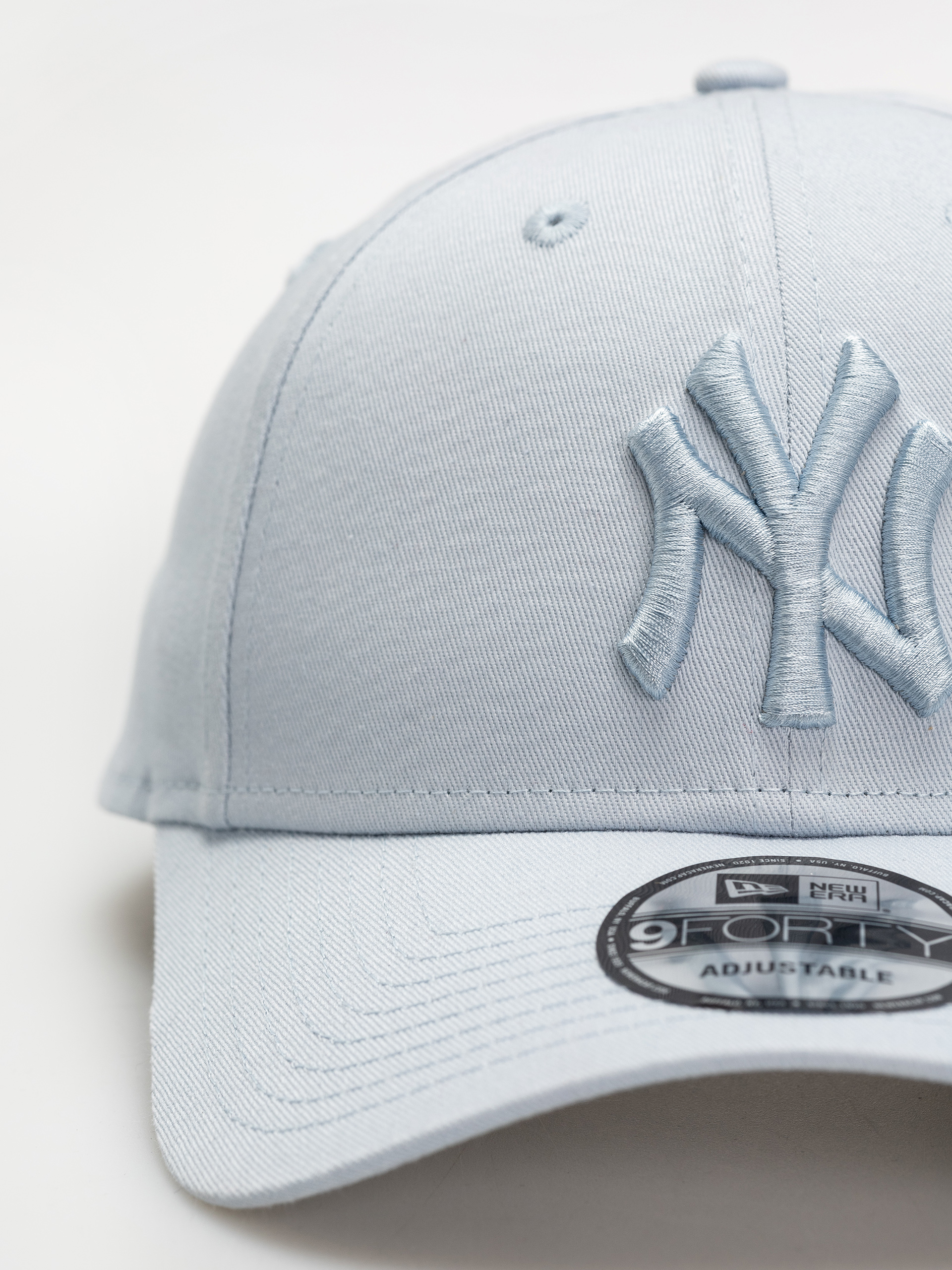 Šiltovka New Era League Essential 9Forty New York Yankees (pastel blue)