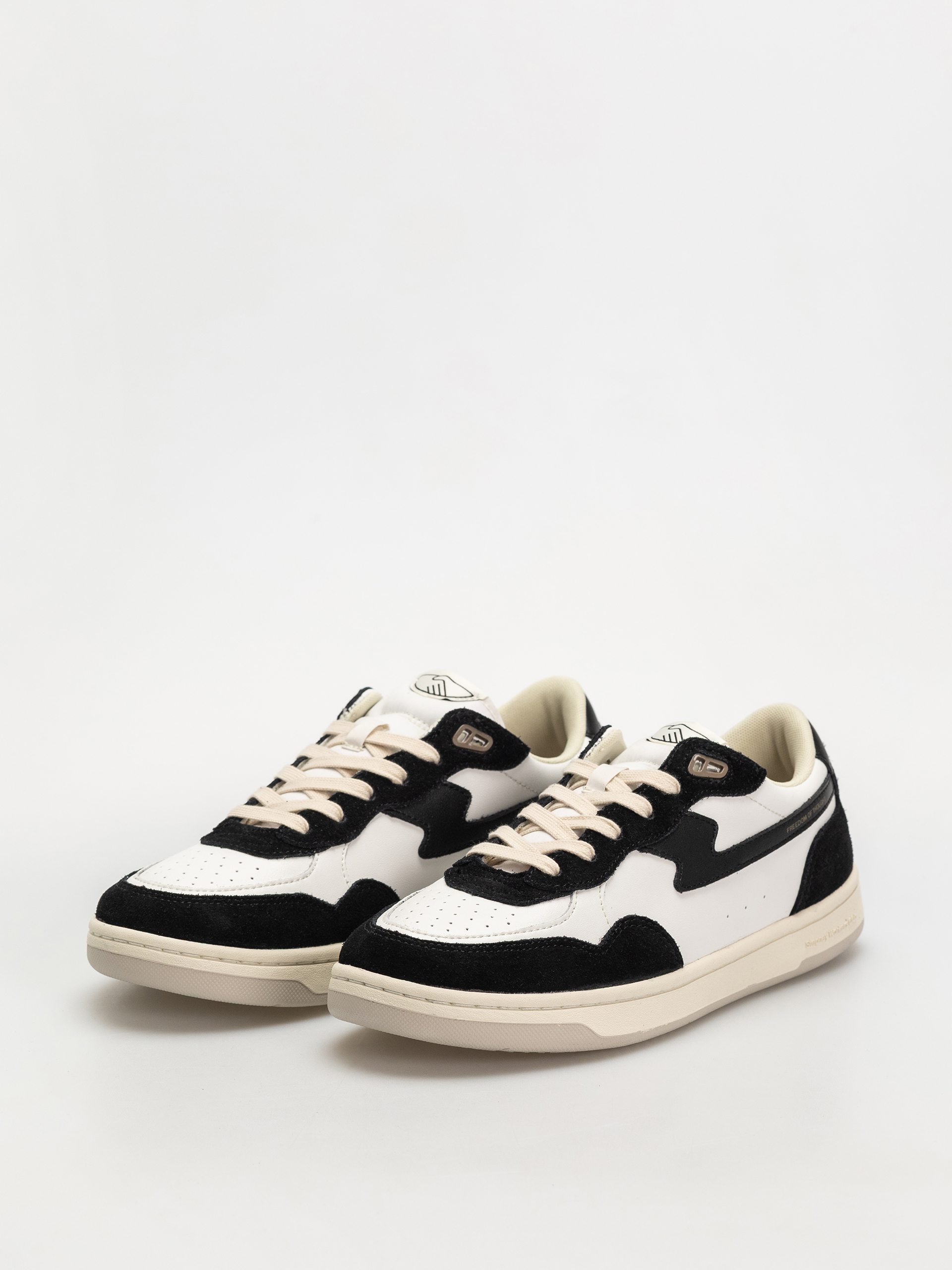 Topánky Stepney Workers Club Pro Cup 01 S-Strike (black white)