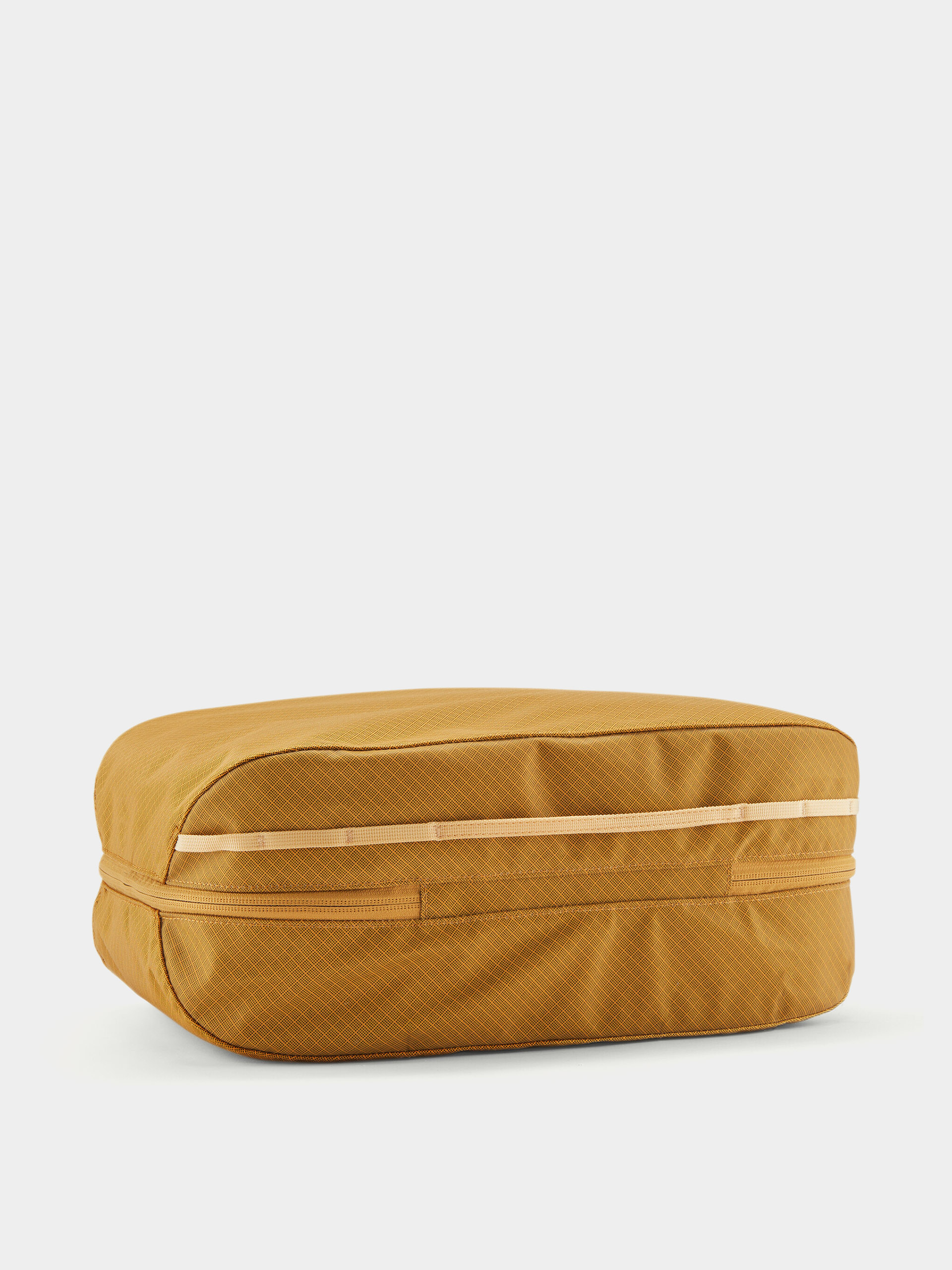 Kosmetická taška Patagonia Black Hole Cube 14L (pufferfish gold w/beeswax tan)