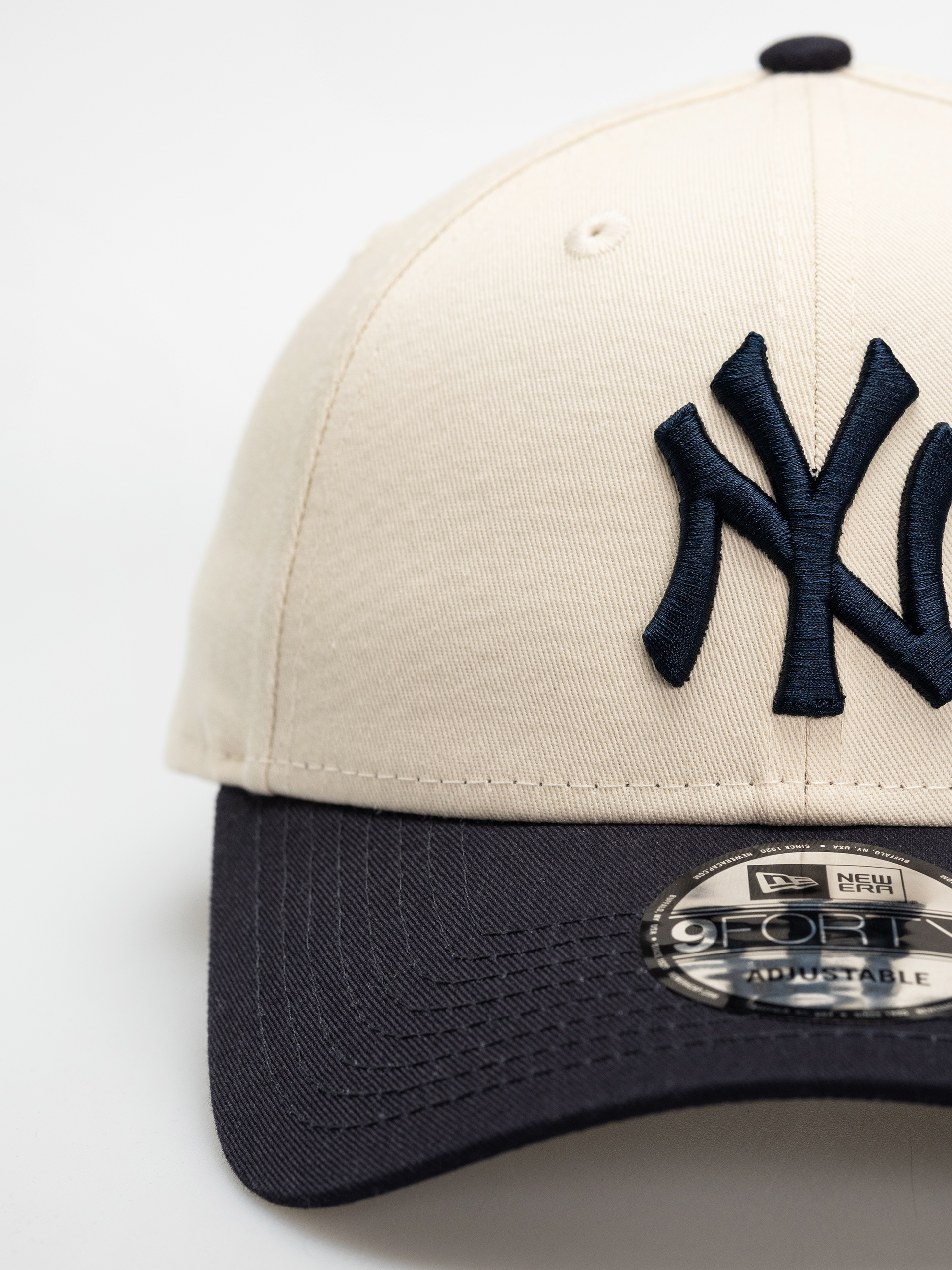 Šiltovka New Era Colour Block 9Forty New York Yankees (light beige)