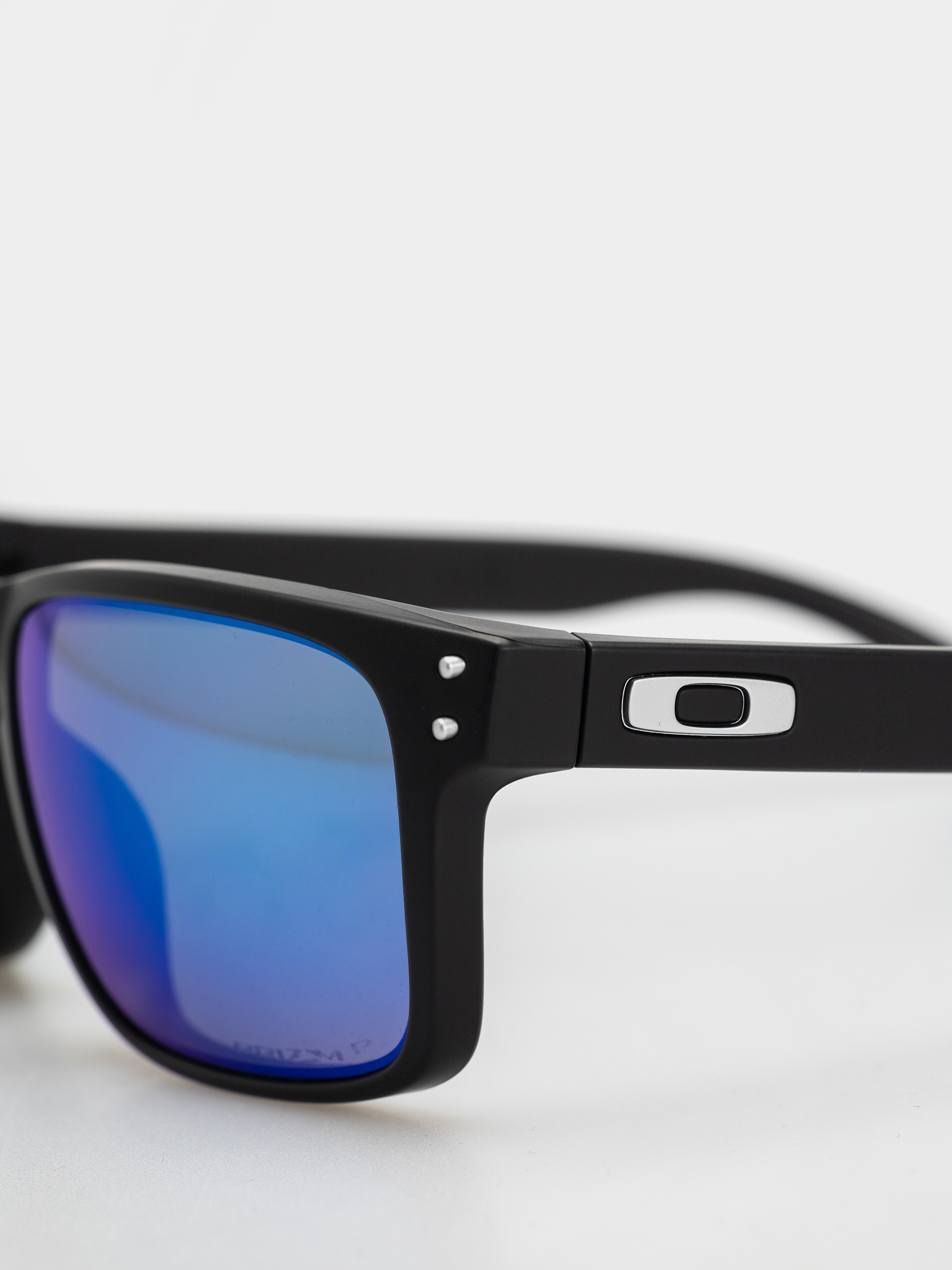 Slnečné okuliare Oakley Holbrook (matte black/prizm sapphr irid polar)