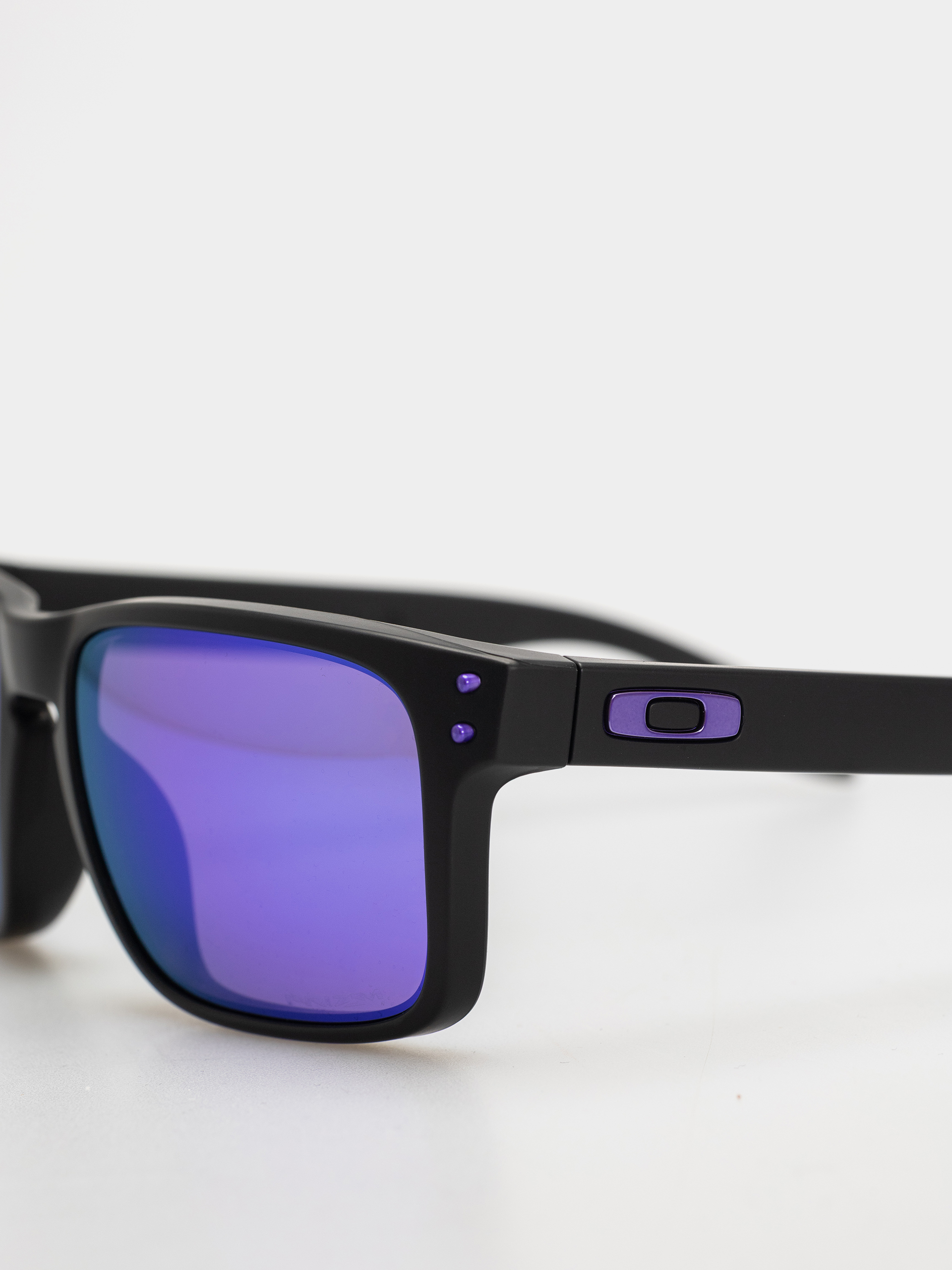 Slnečné okuliare Oakley Holbrook (matte black/prizm violet)