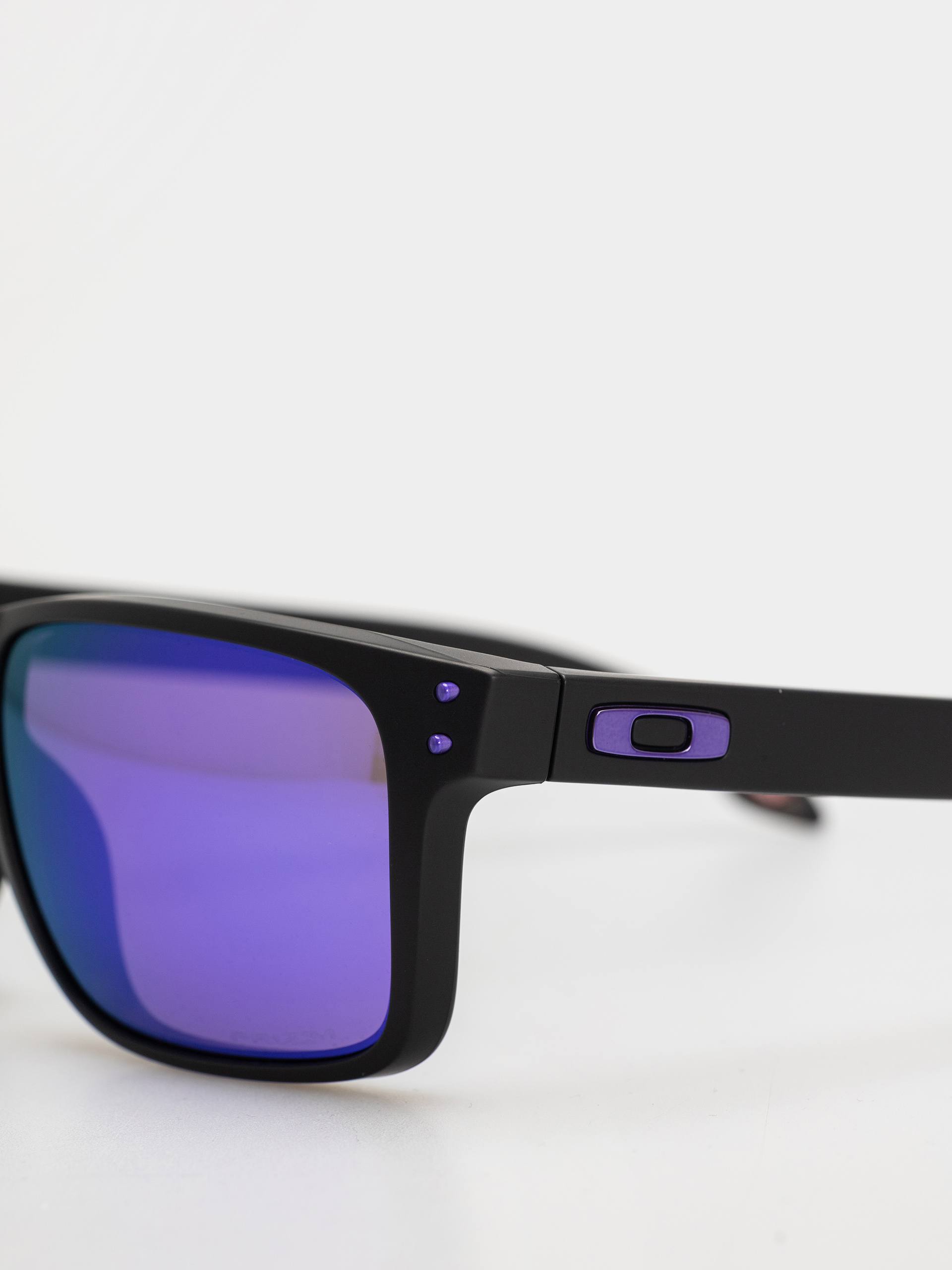 Slnečné okuliare Oakley Holbrook XL (matte black/prizm violet)