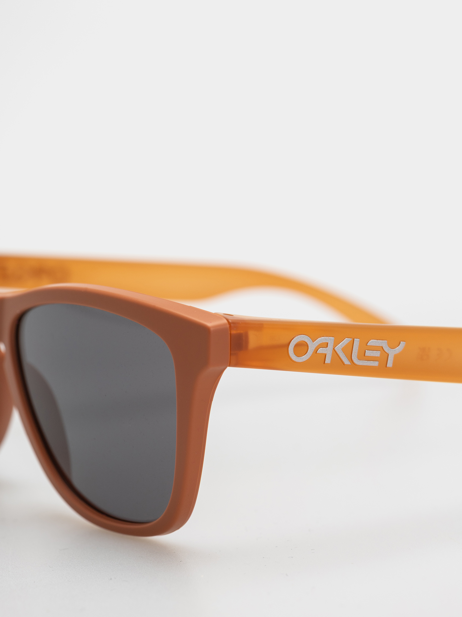 Slnečné okuliare Oakley Frogskins (matte ginger/prizm grey)