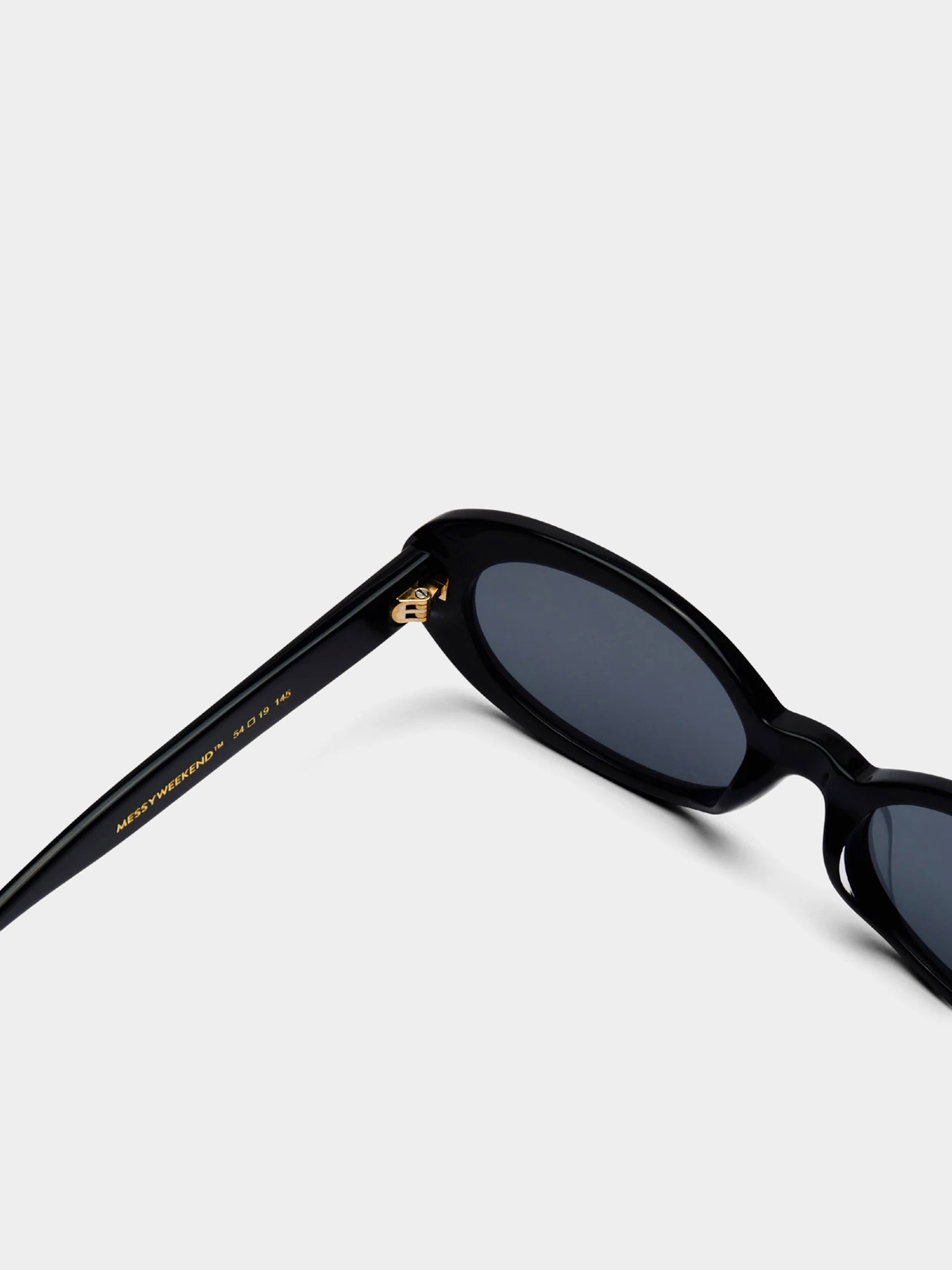 Slnečné okuliare MessyWeekend Kurt (black/grey)