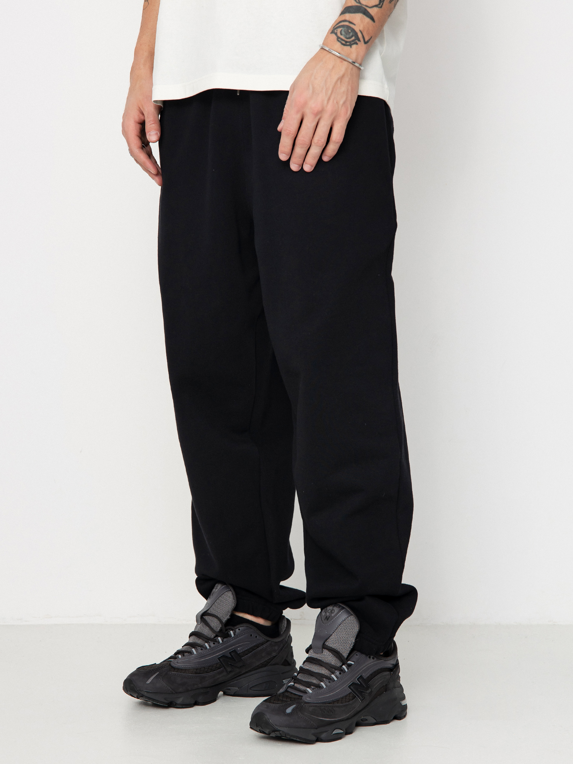 Nohavice Wasted Paris Kingdom Curve Destroy Jogging (black)