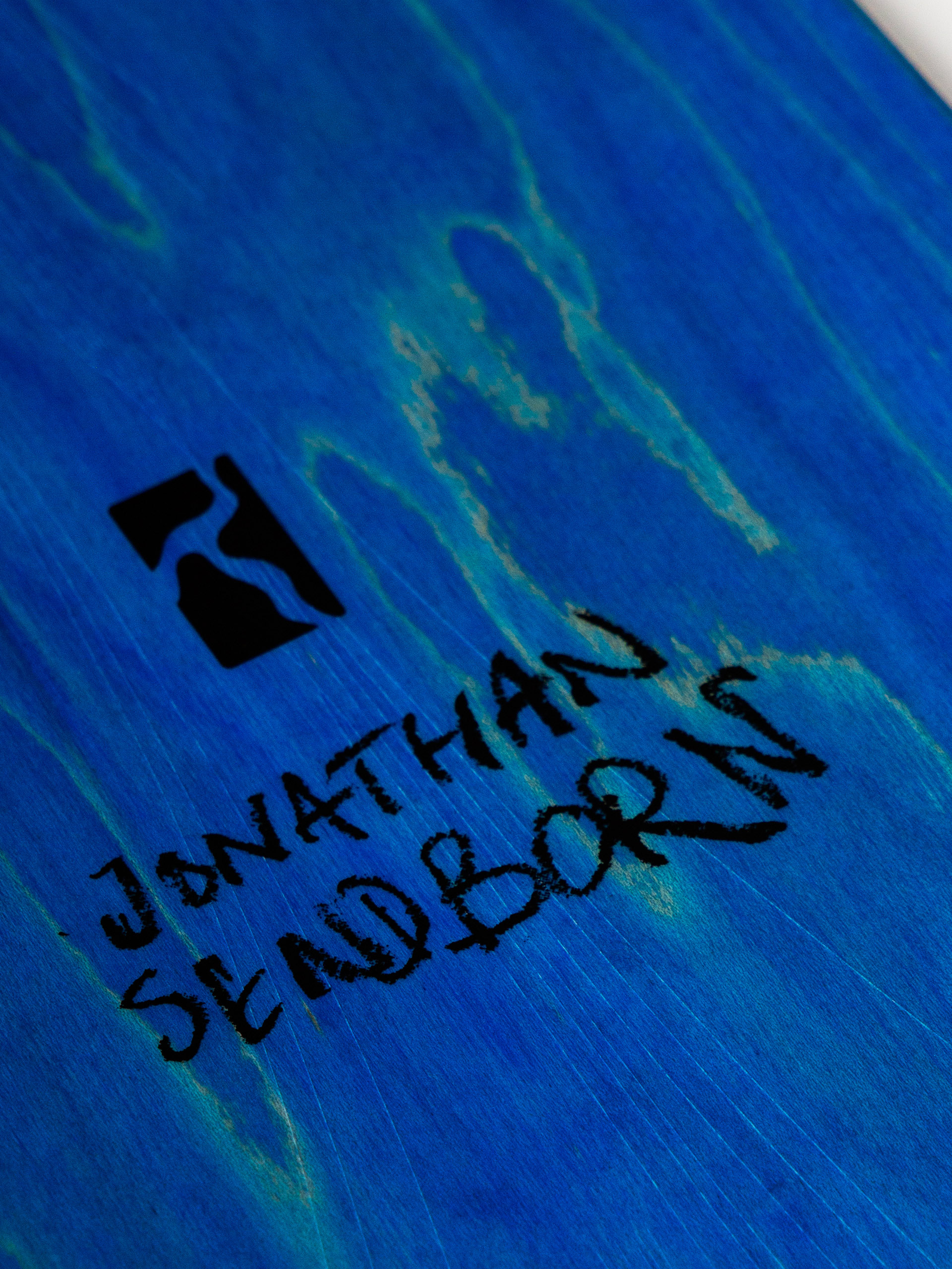 Doska Poetic Collective Skull Collage 2 MC (blue/white)