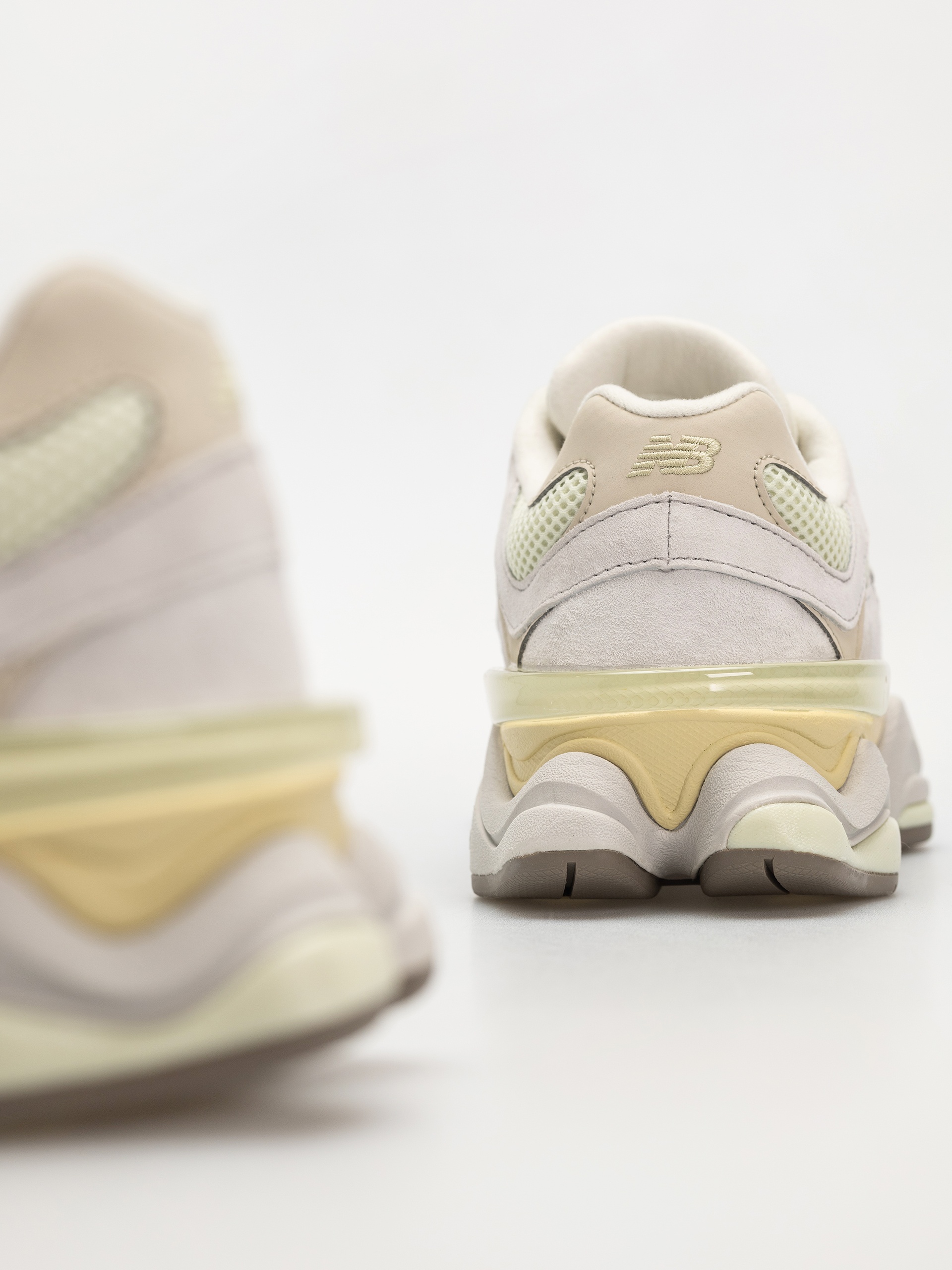 Topánky New Balance 9060 (mineral)