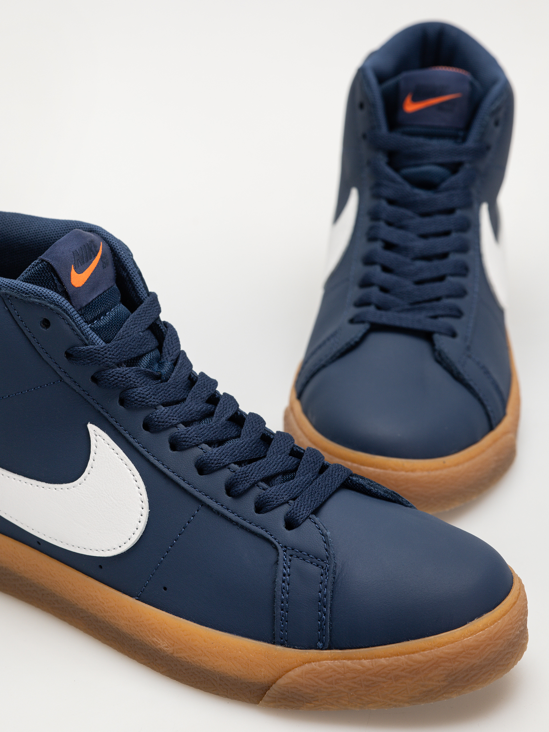 Topánky Nike SB Zoom Blazer Mid Iso (navy/white navy gum light brown)