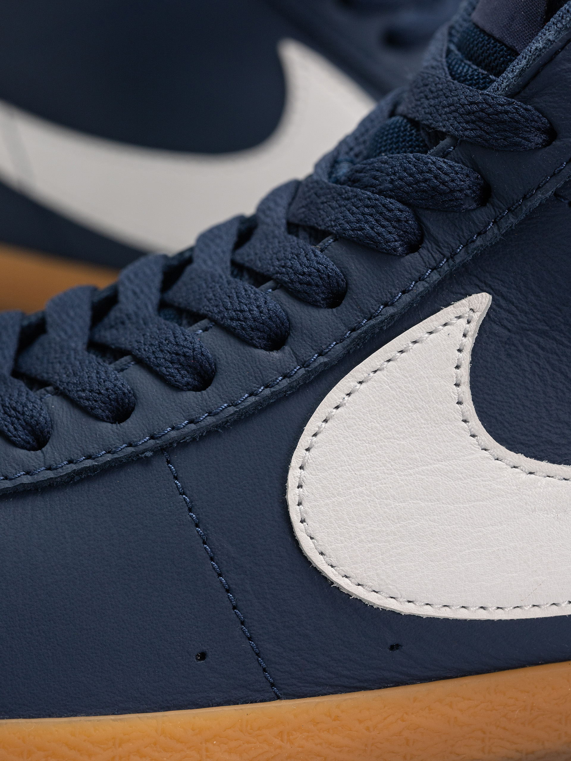 Topánky Nike SB Zoom Blazer Mid Iso (navy/white navy gum light brown)