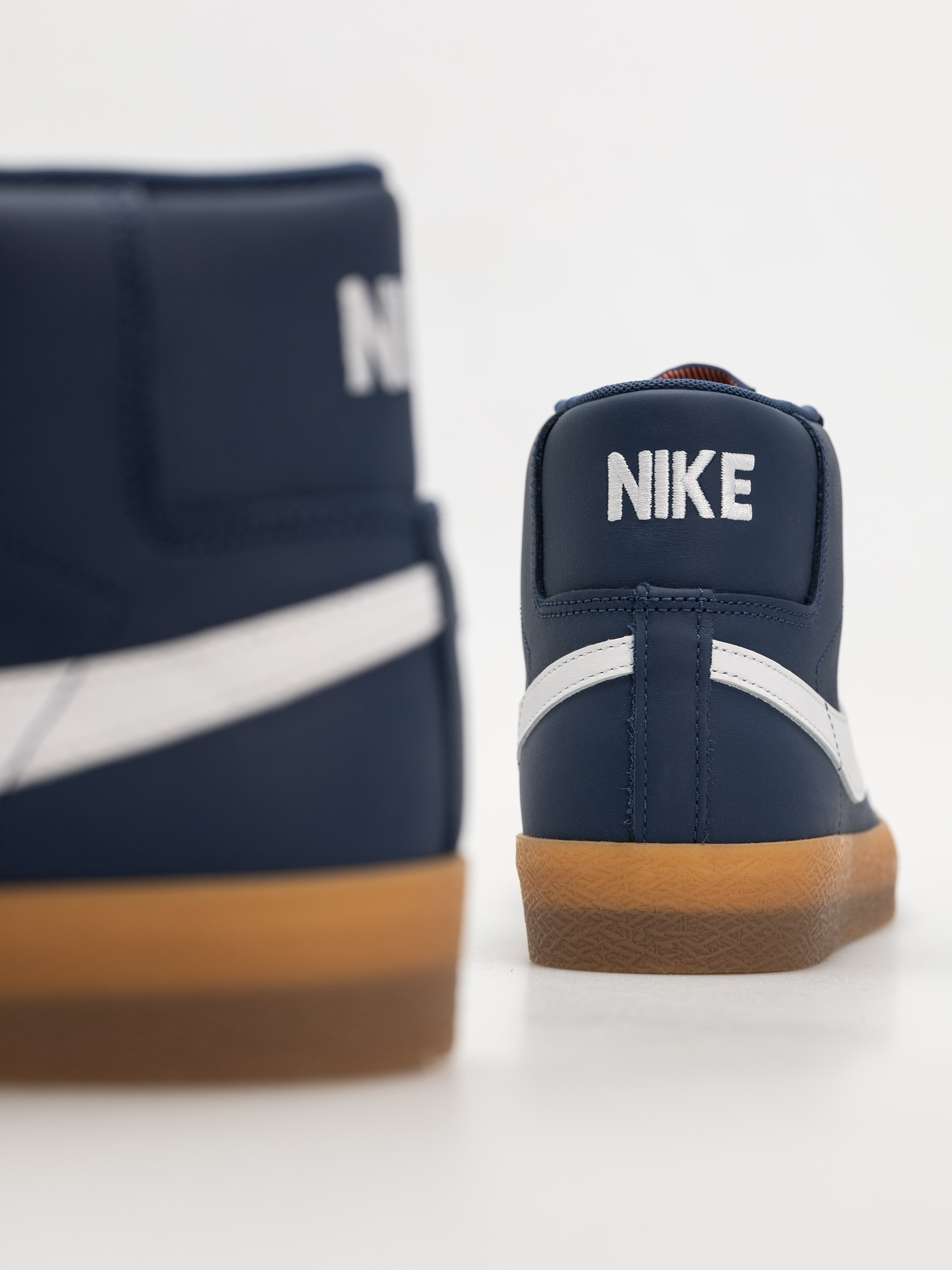 Topánky Nike SB Zoom Blazer Mid Iso (navy/white navy gum light brown)