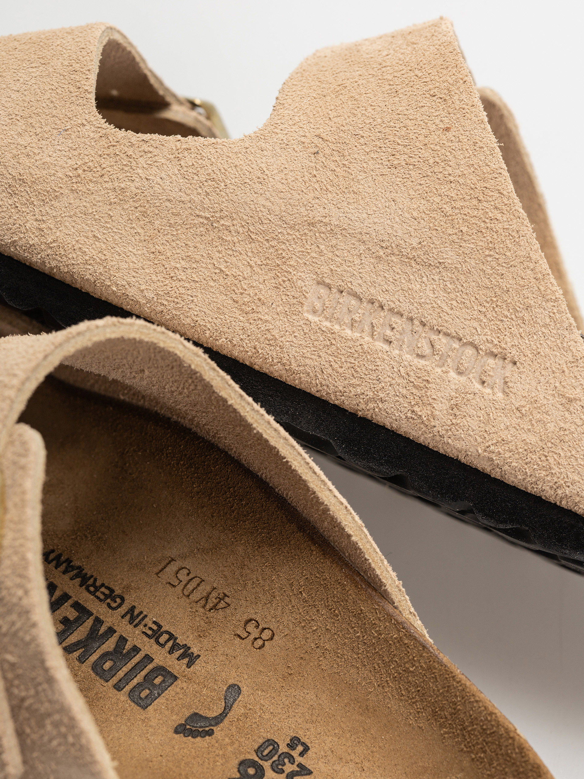 Šľapky Birkenstock Arizona Suede Leather Narrow Wmn (sandcastle)