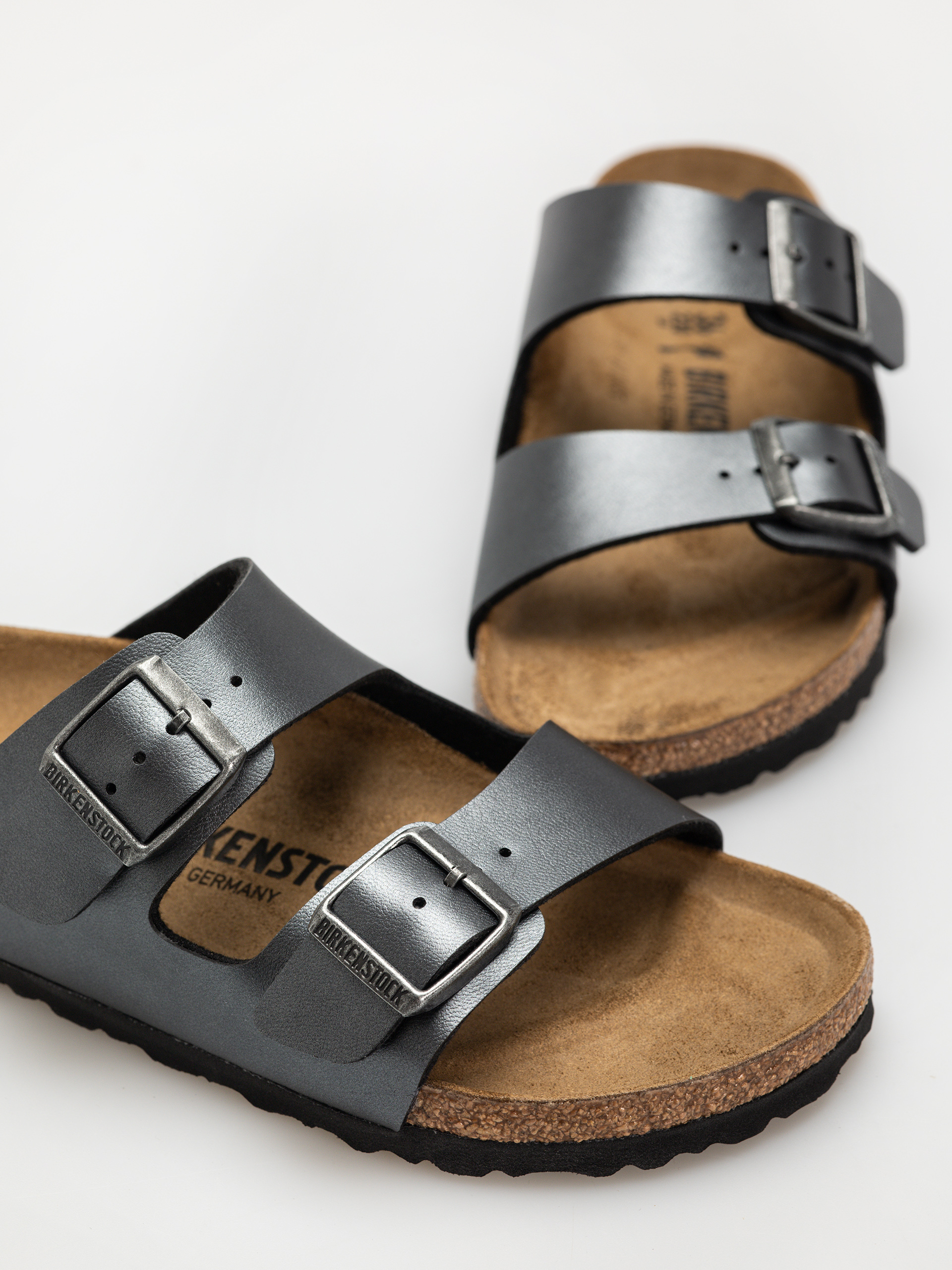Šľapky Birkenstock Arizona Birko Flor Metallic Narrow Wmn (metallic black)