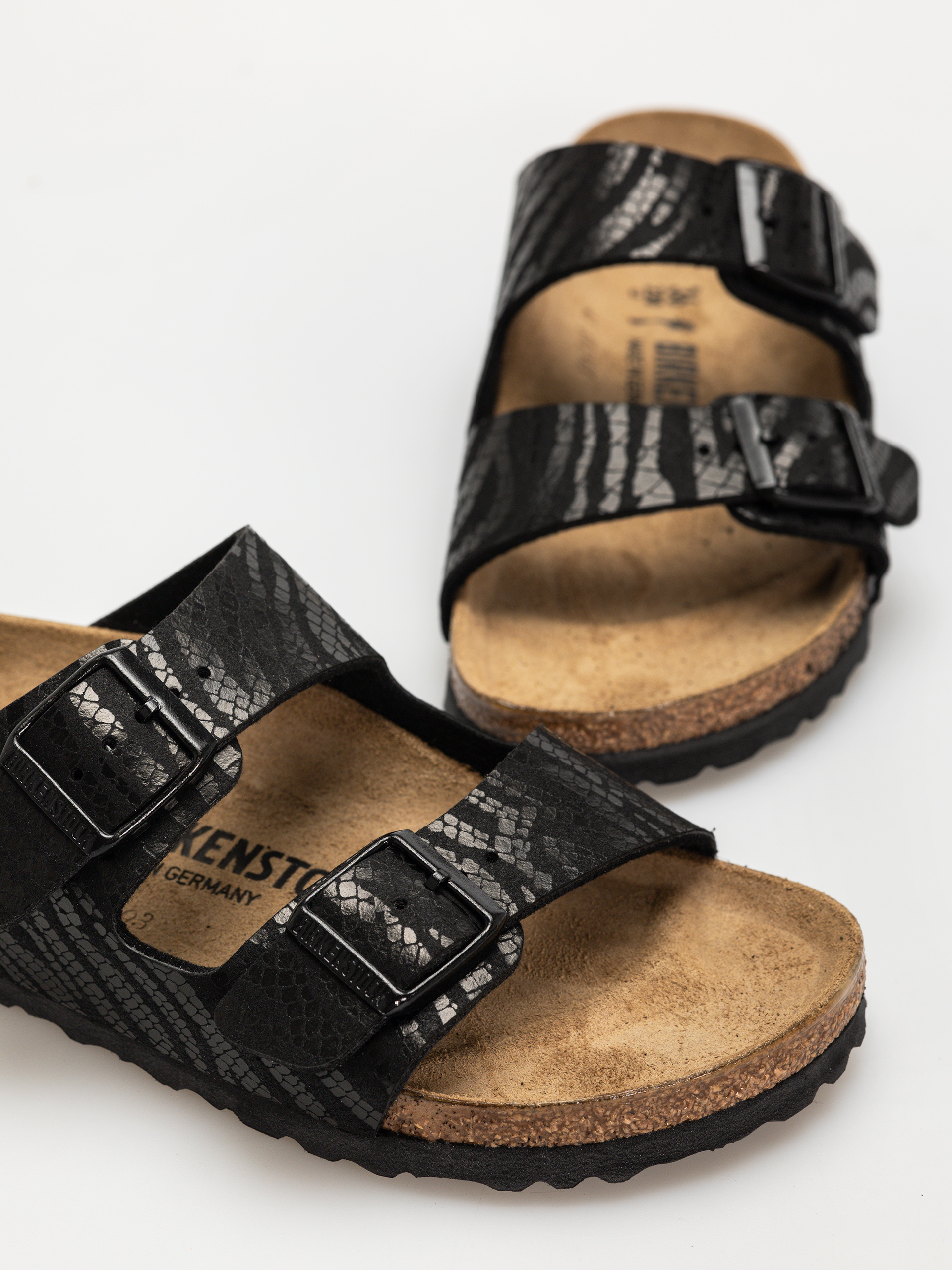 Šľapky Birkenstock Arizona Animal Print Narrow Wmn (zebra black)