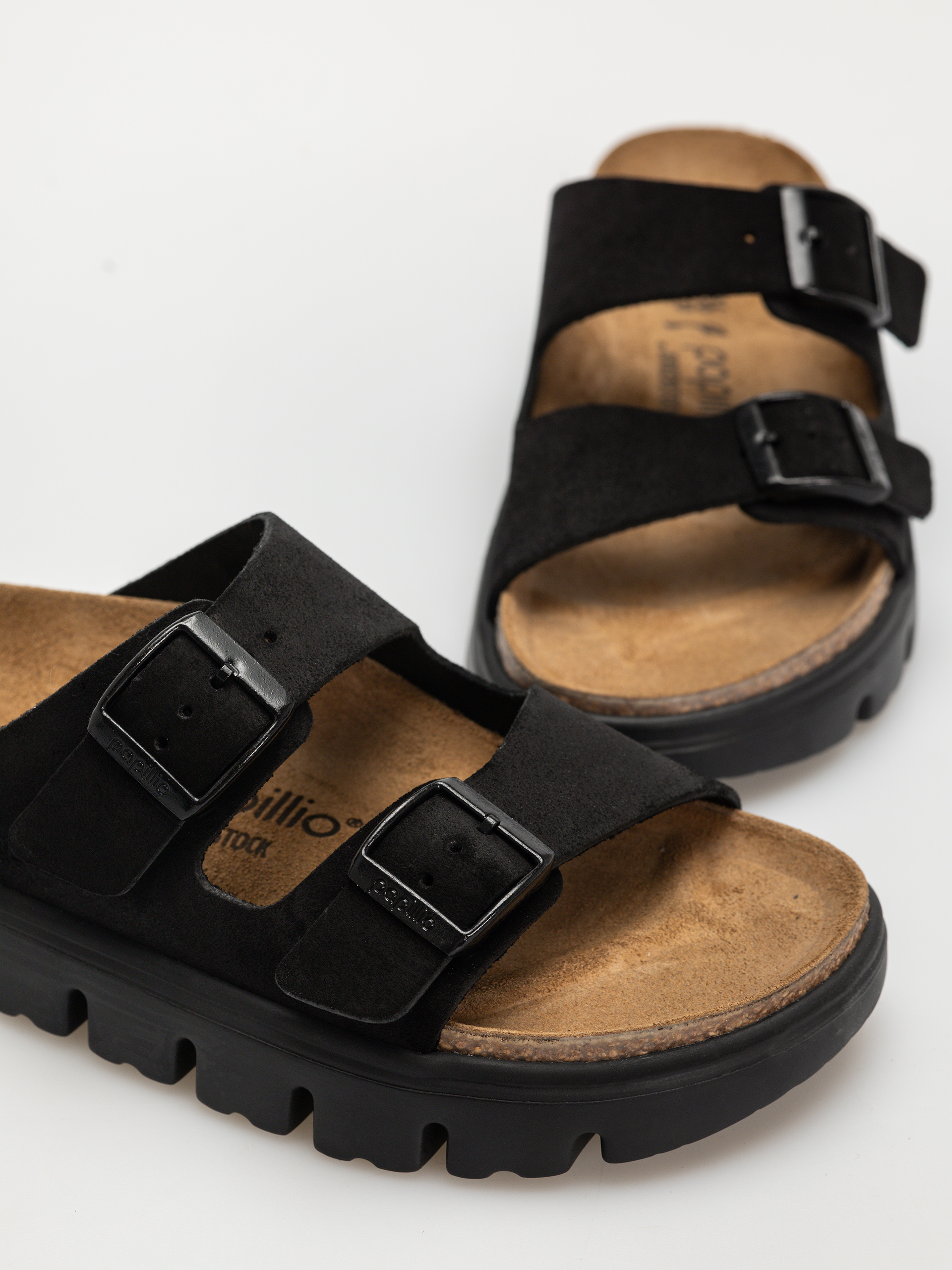 Šľapky Birkenstock Arizona Chunky Suede Narrow Wmn (black/black)