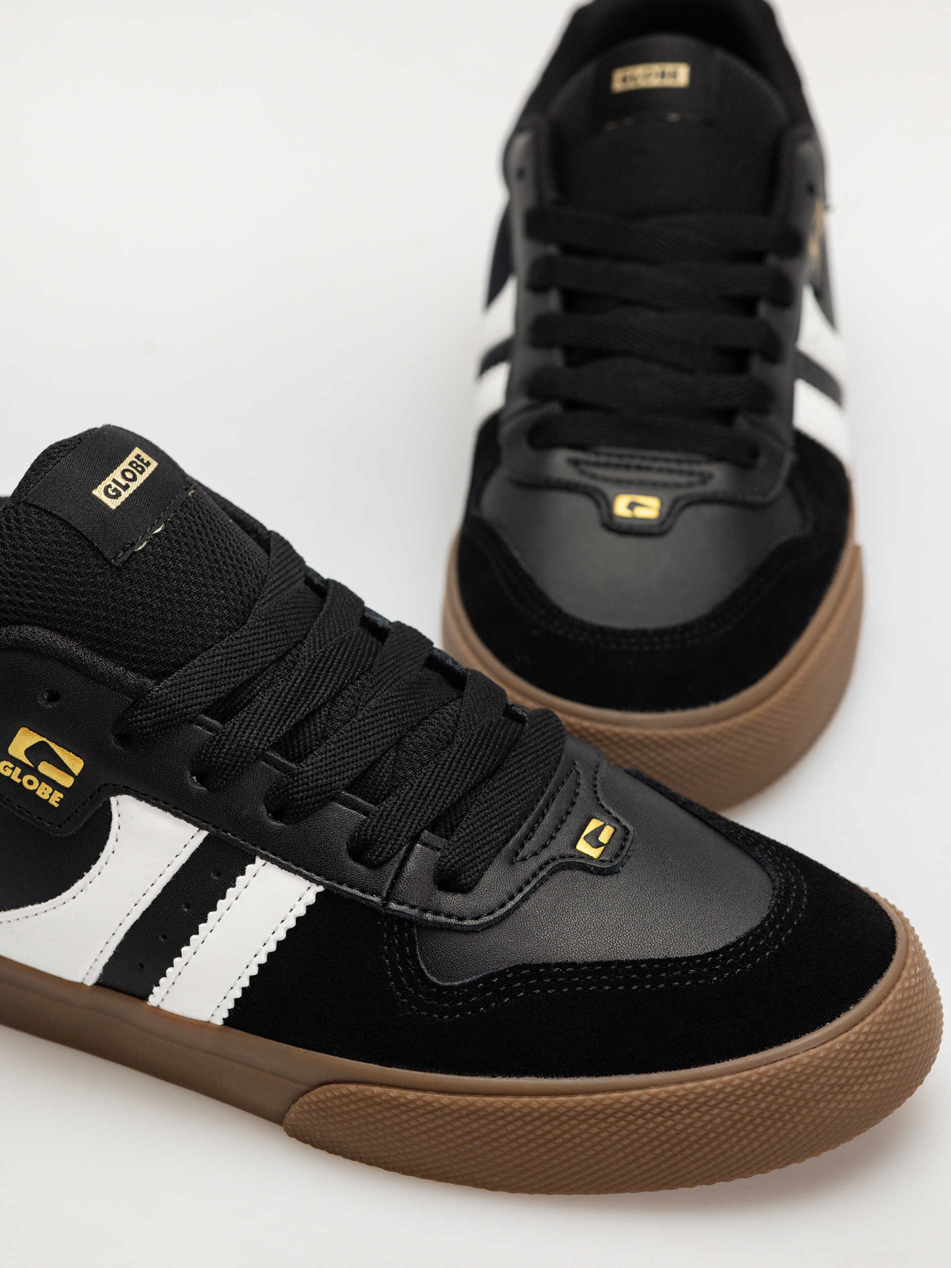 Topánky Globe Encore 2 (black/white/tobacco)