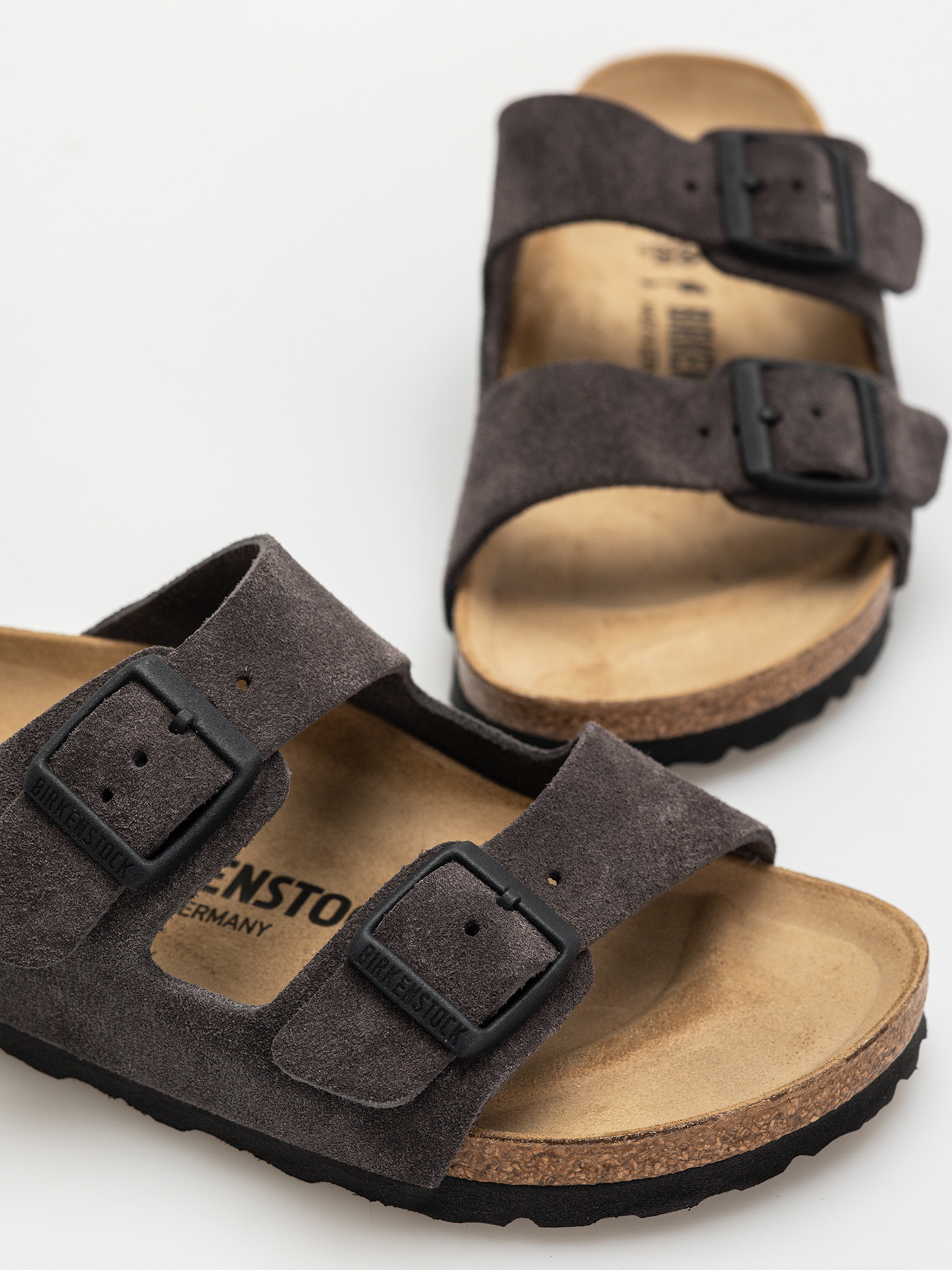 Šľapky Birkenstock Arizona Suede Leather Narrow Wmn (velvet grey)