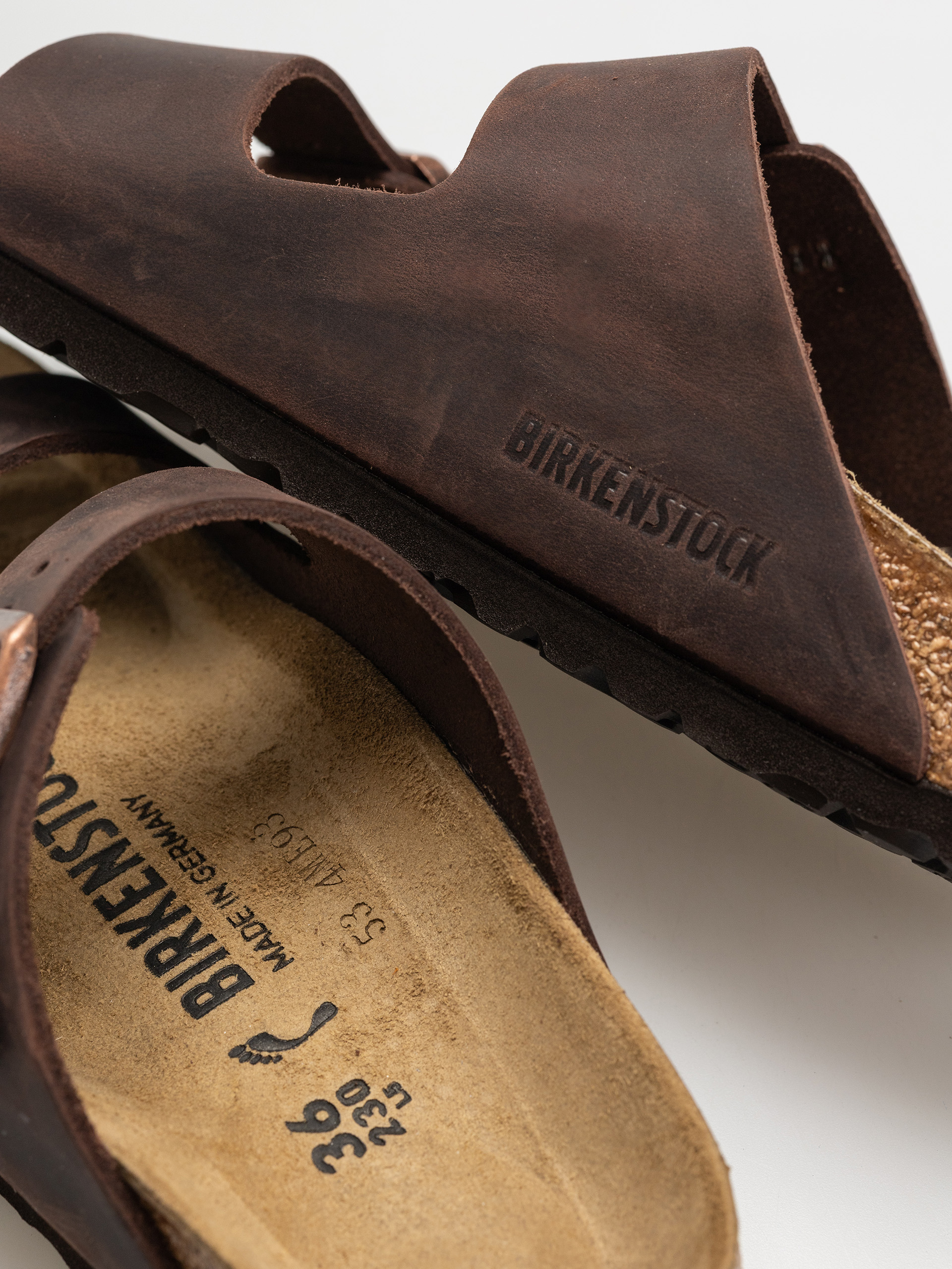 Šľapky Birkenstock Arizona Oiled Leather Narrow Wmn (habana)