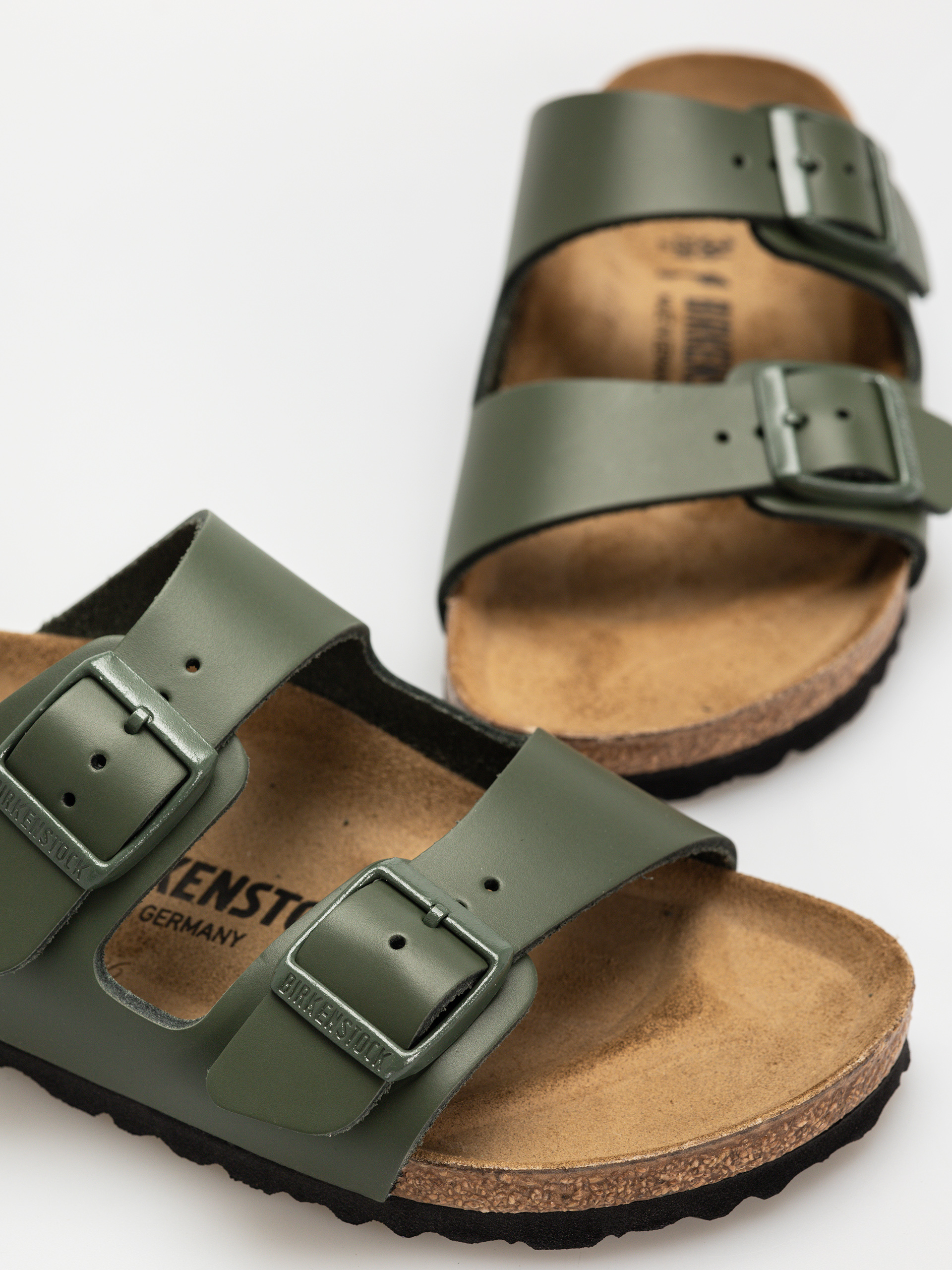 Šľapky Birkenstock Arizona Natural Leather Narrow Wmn (thyme)