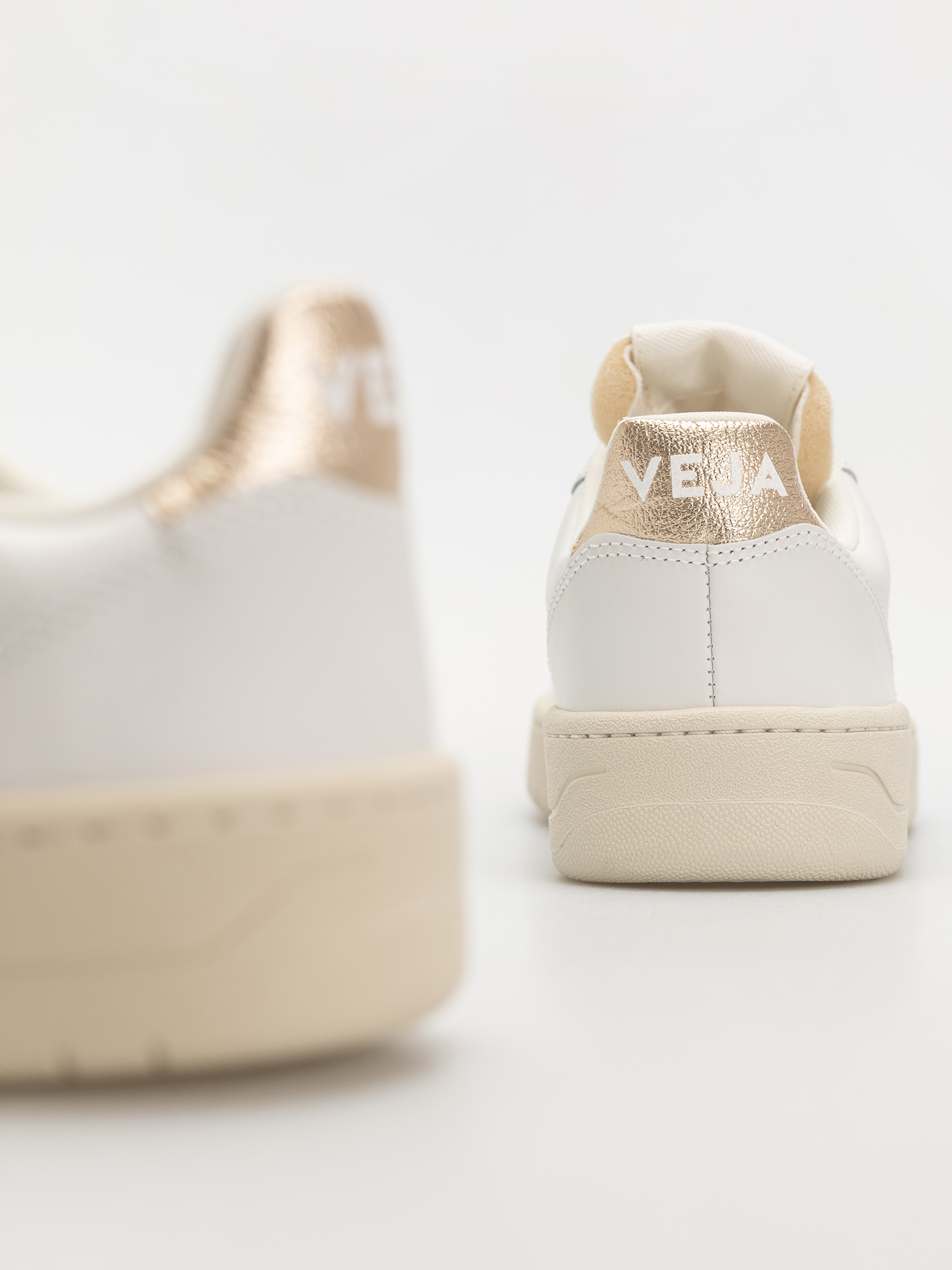 Topánky Veja V-10 Wmn (extra white platine)