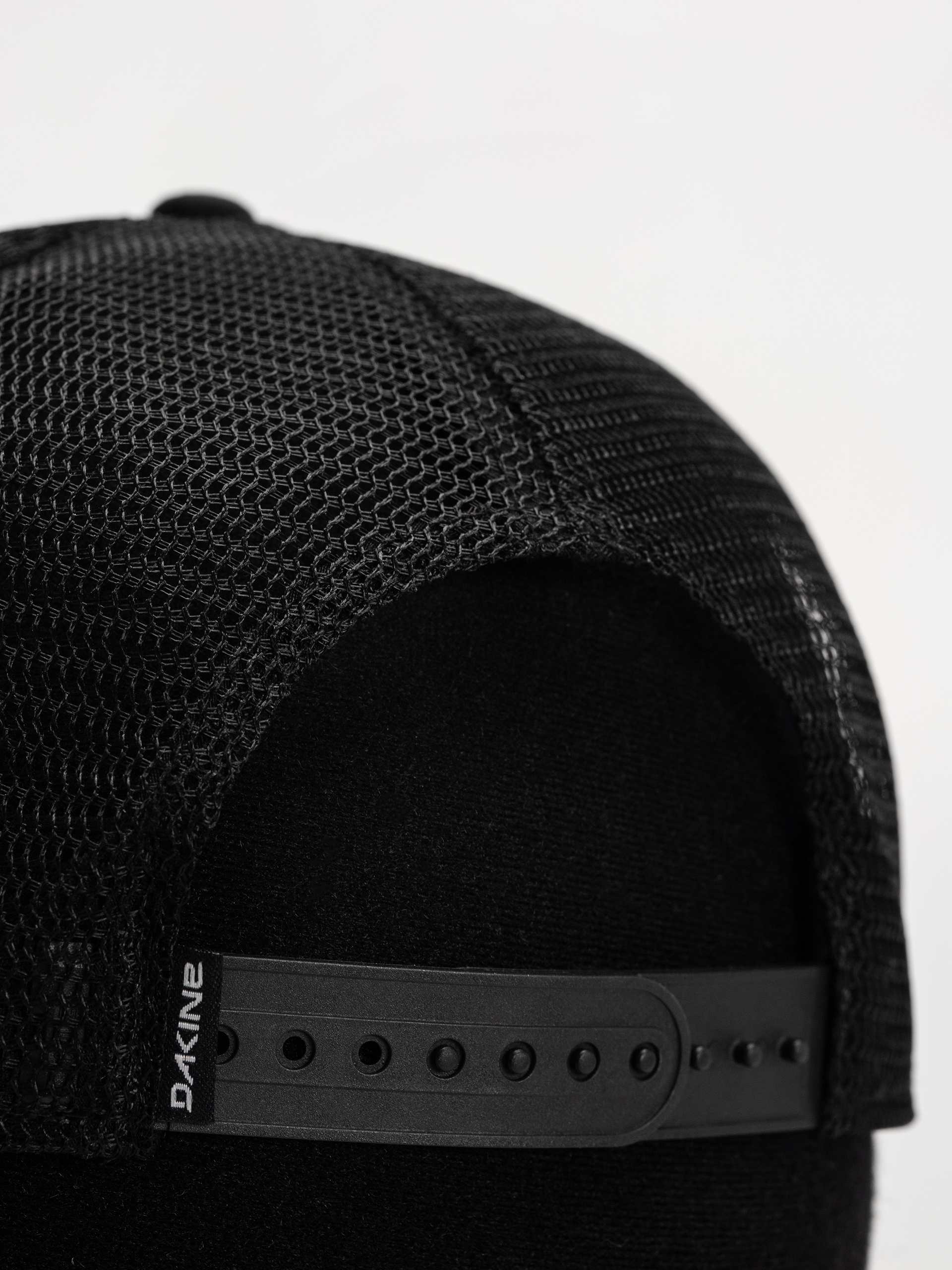 Šiltovka Dakine Midcrown Trucker (mayhem black)