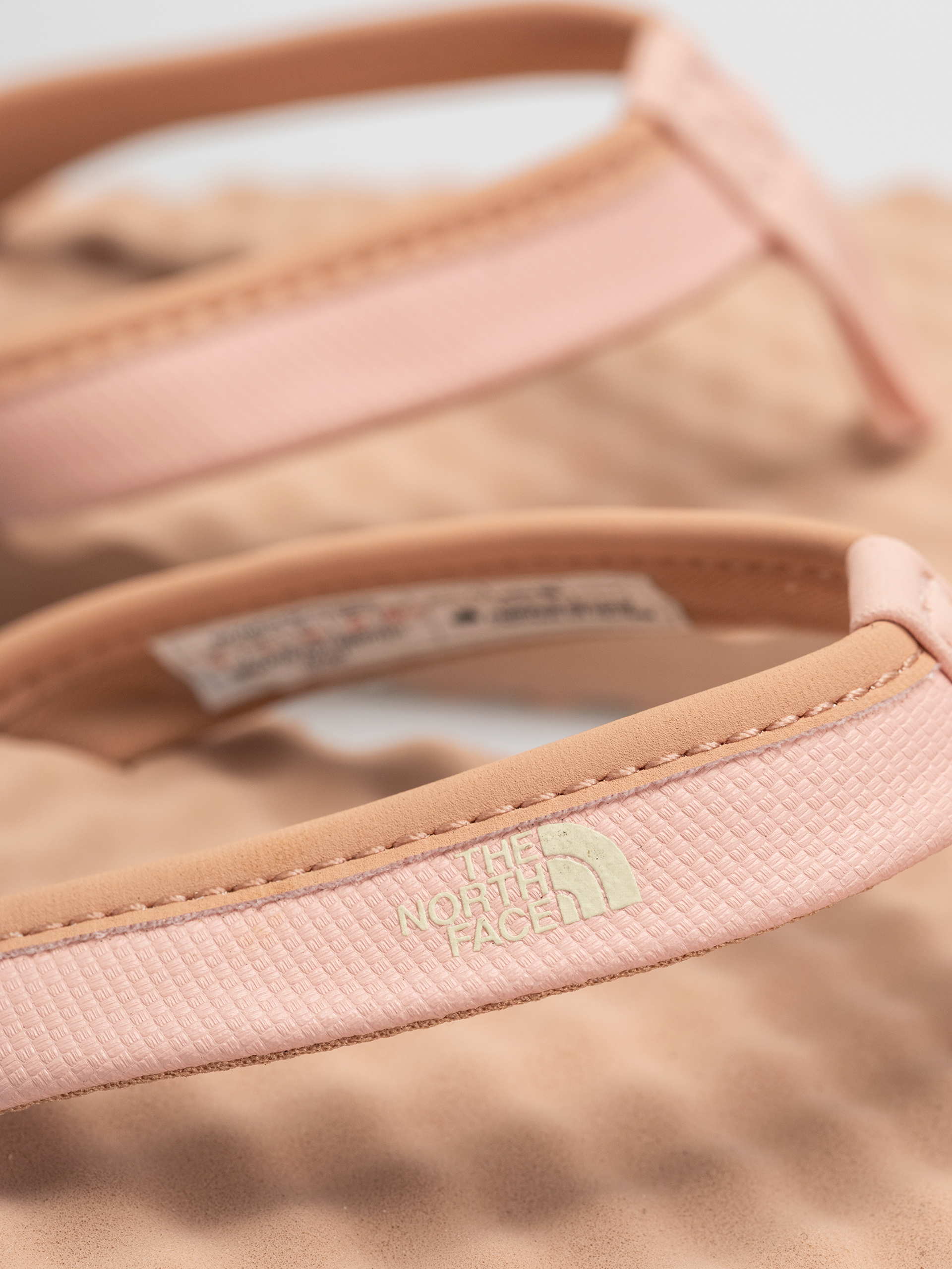 Plážovky The North Face Base Camp Mini II Wmn (cafecreme/evening sand pink)