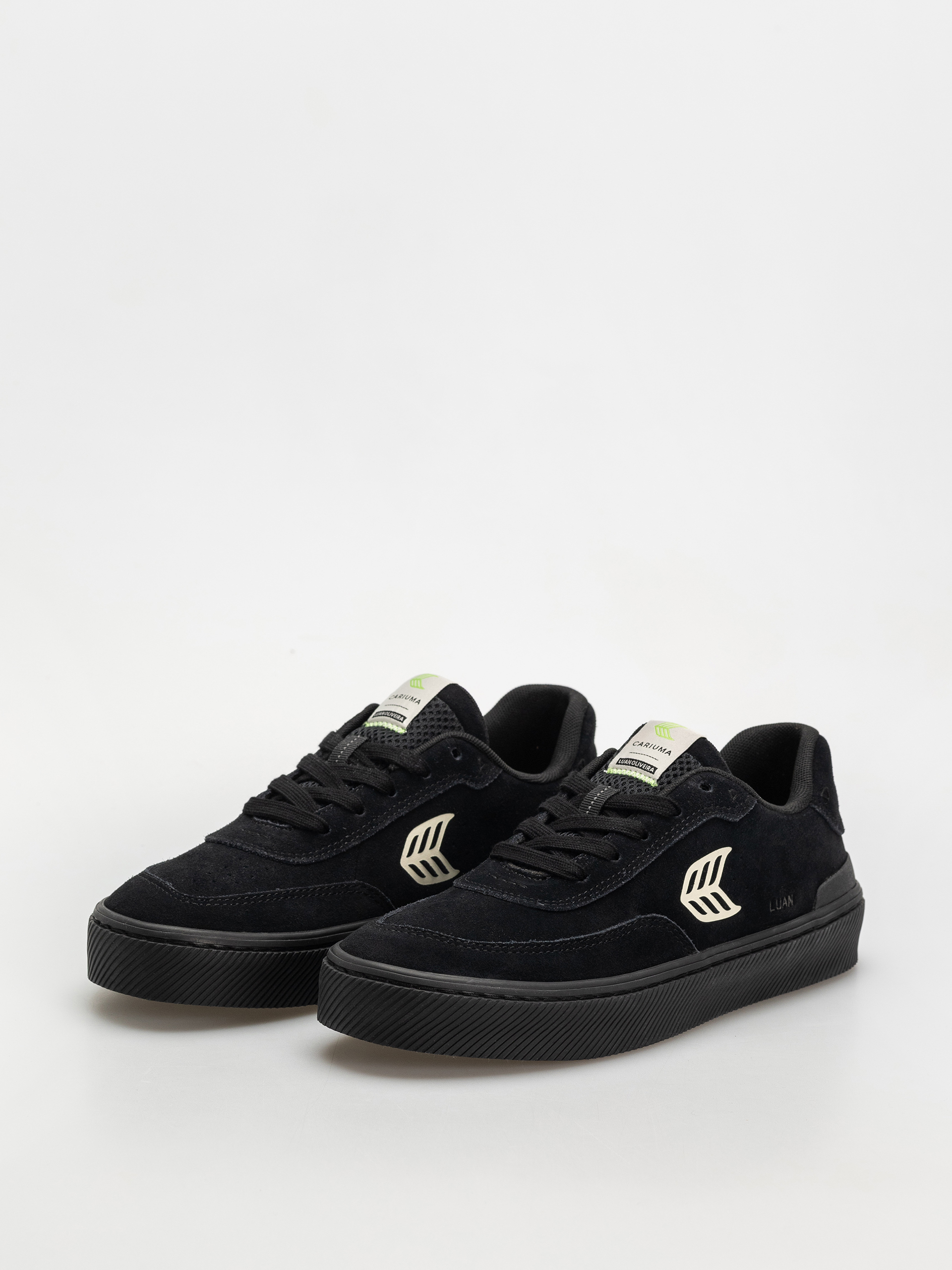 Topánky Cariuma Luan Pro (all black suede ivory logo)