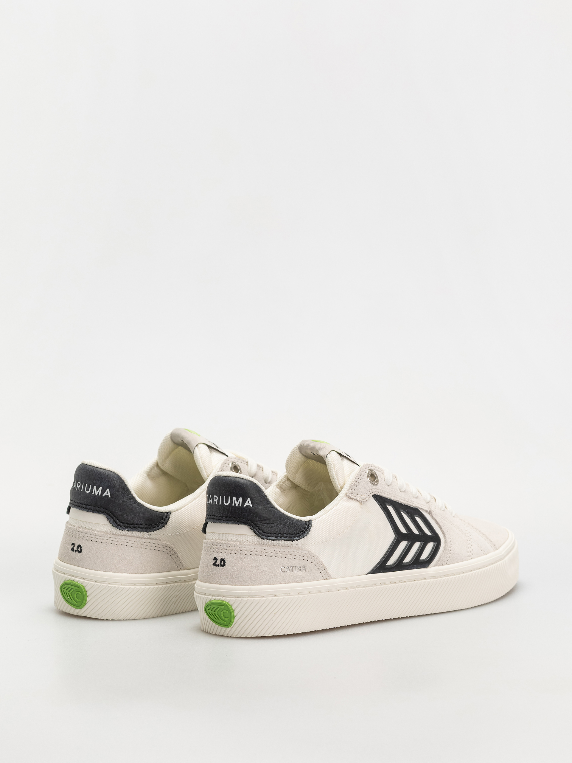 Topánky Cariuma Catiba Pro 2.0 (smoke white suede off white cordura black logo)