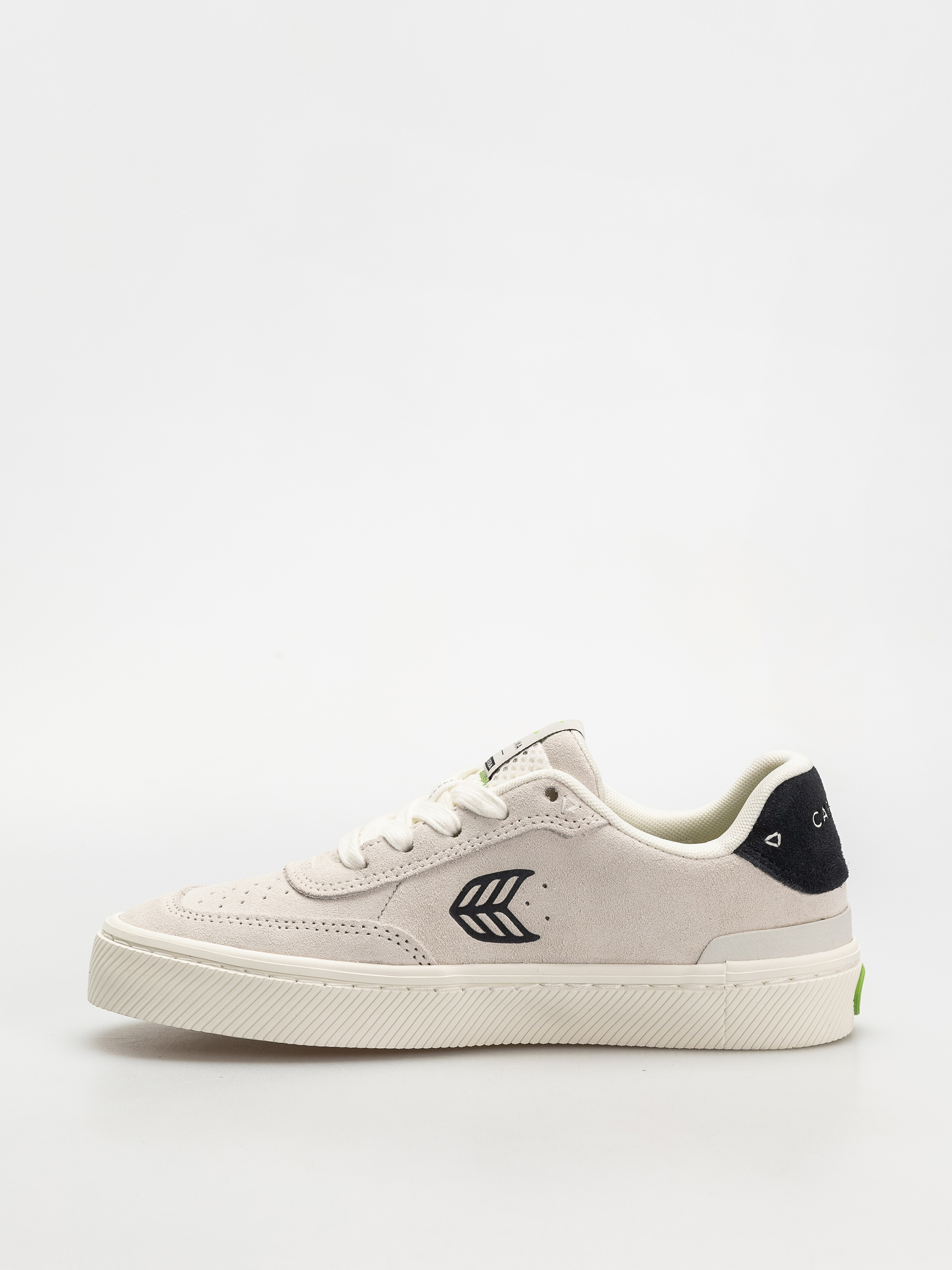 Topánky Cariuma Luan Pro Wmn (smoke white suede black logo)
