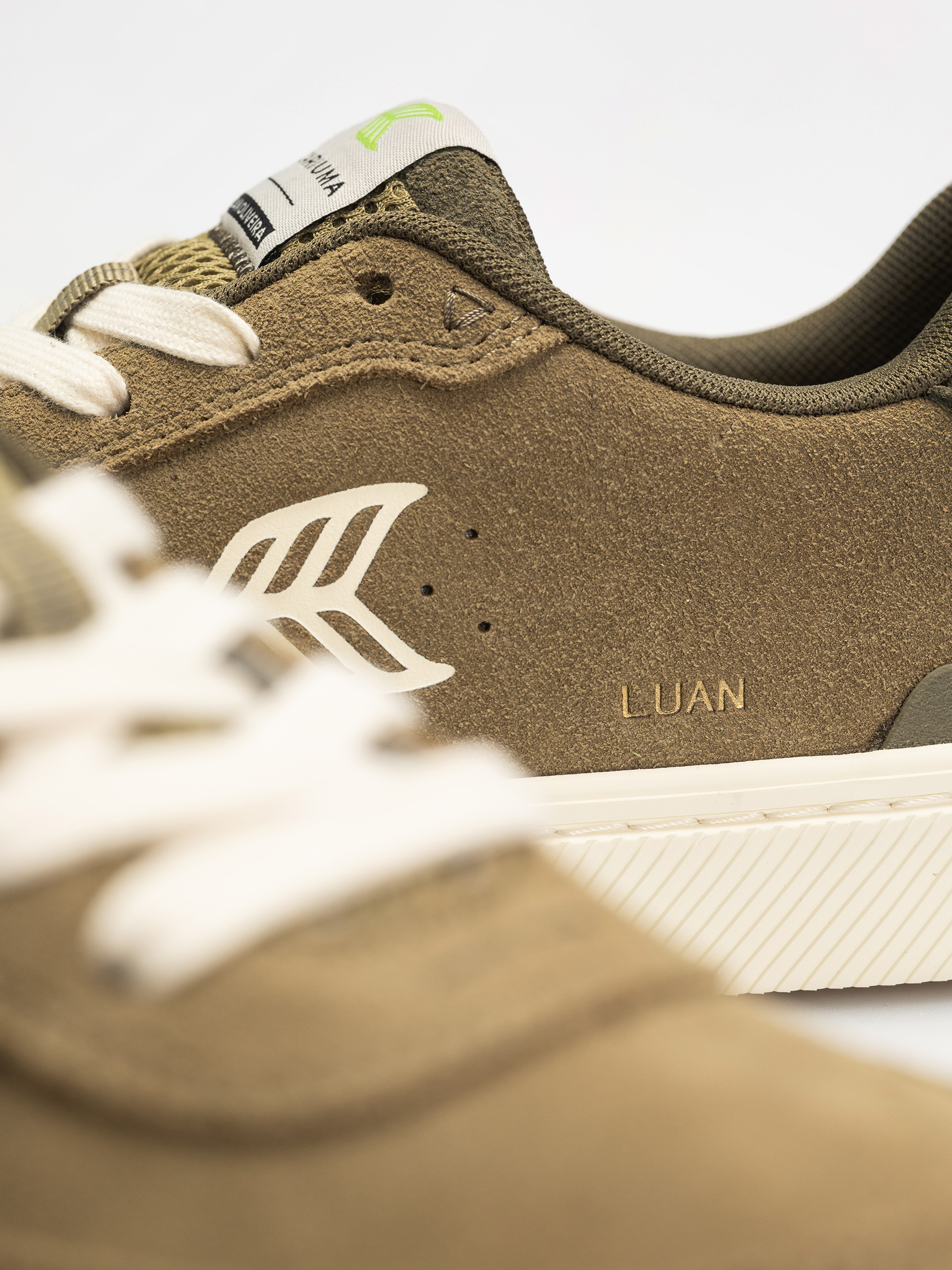 Topánky Cariuma Luan Pro Wmn (olive green suede ivory logo burnt olive)