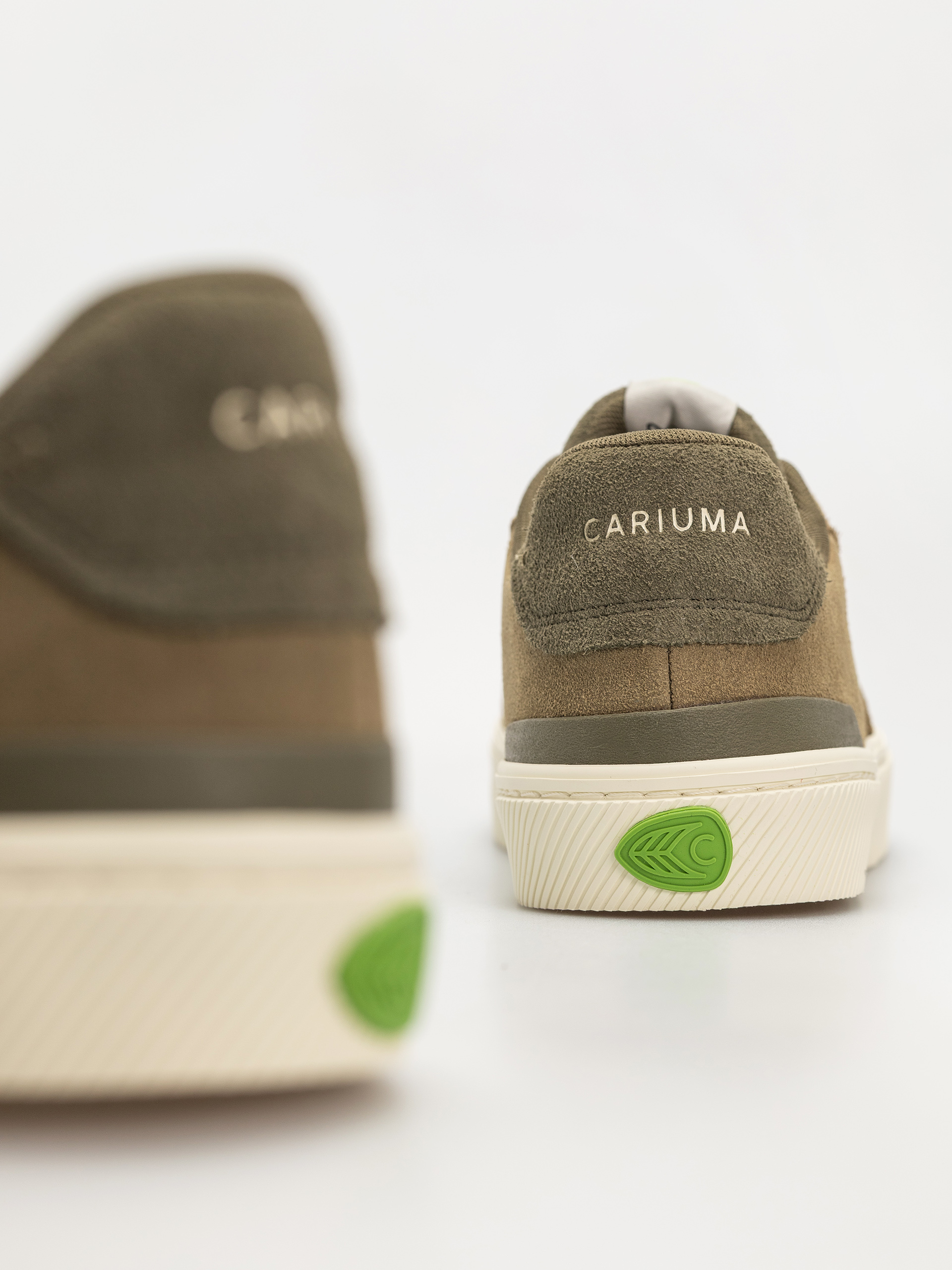 Topánky Cariuma Luan Pro Wmn (olive green suede ivory logo burnt olive)
