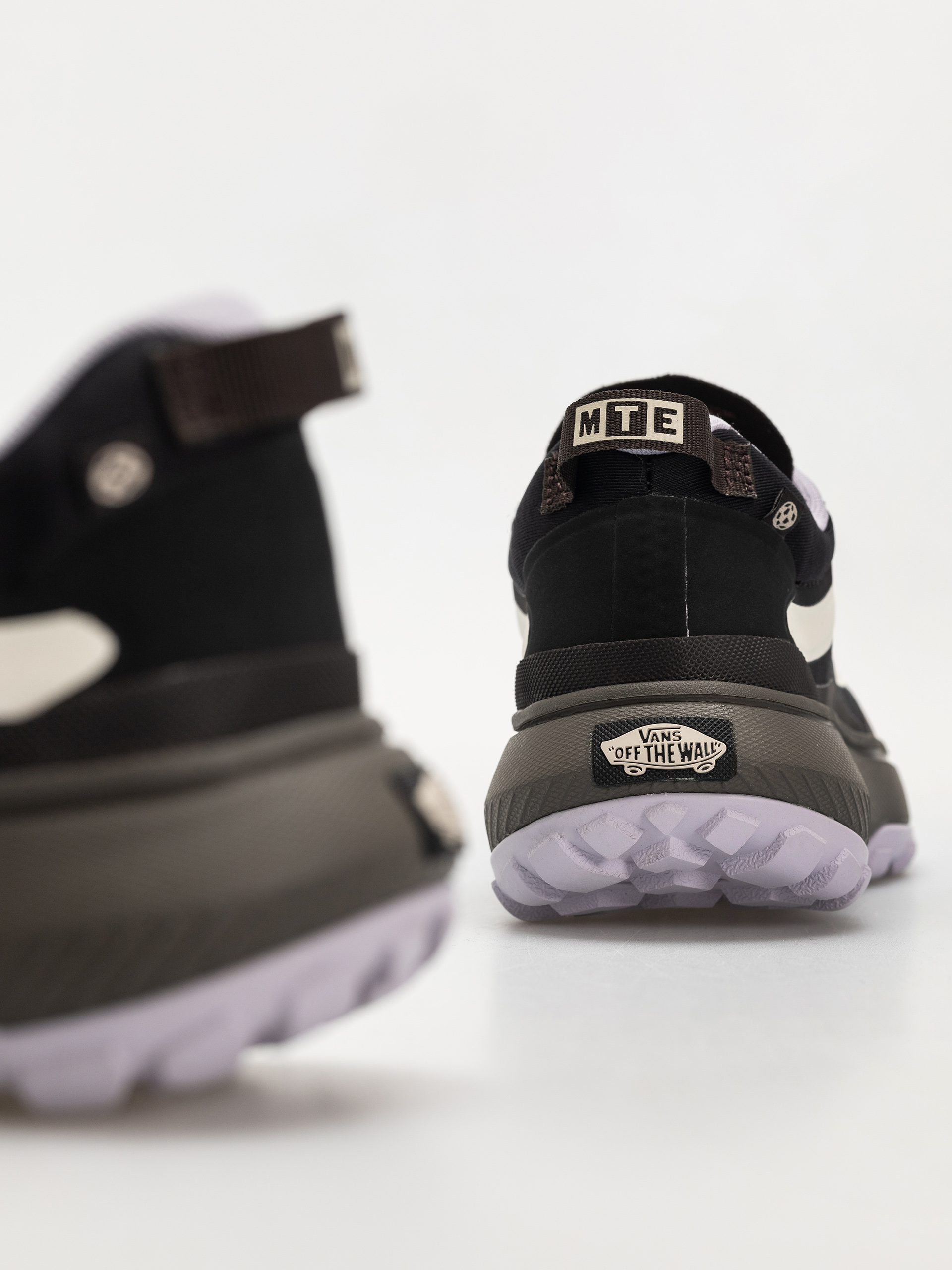 Topánky Vans Mte Crosspath (lilac ash)