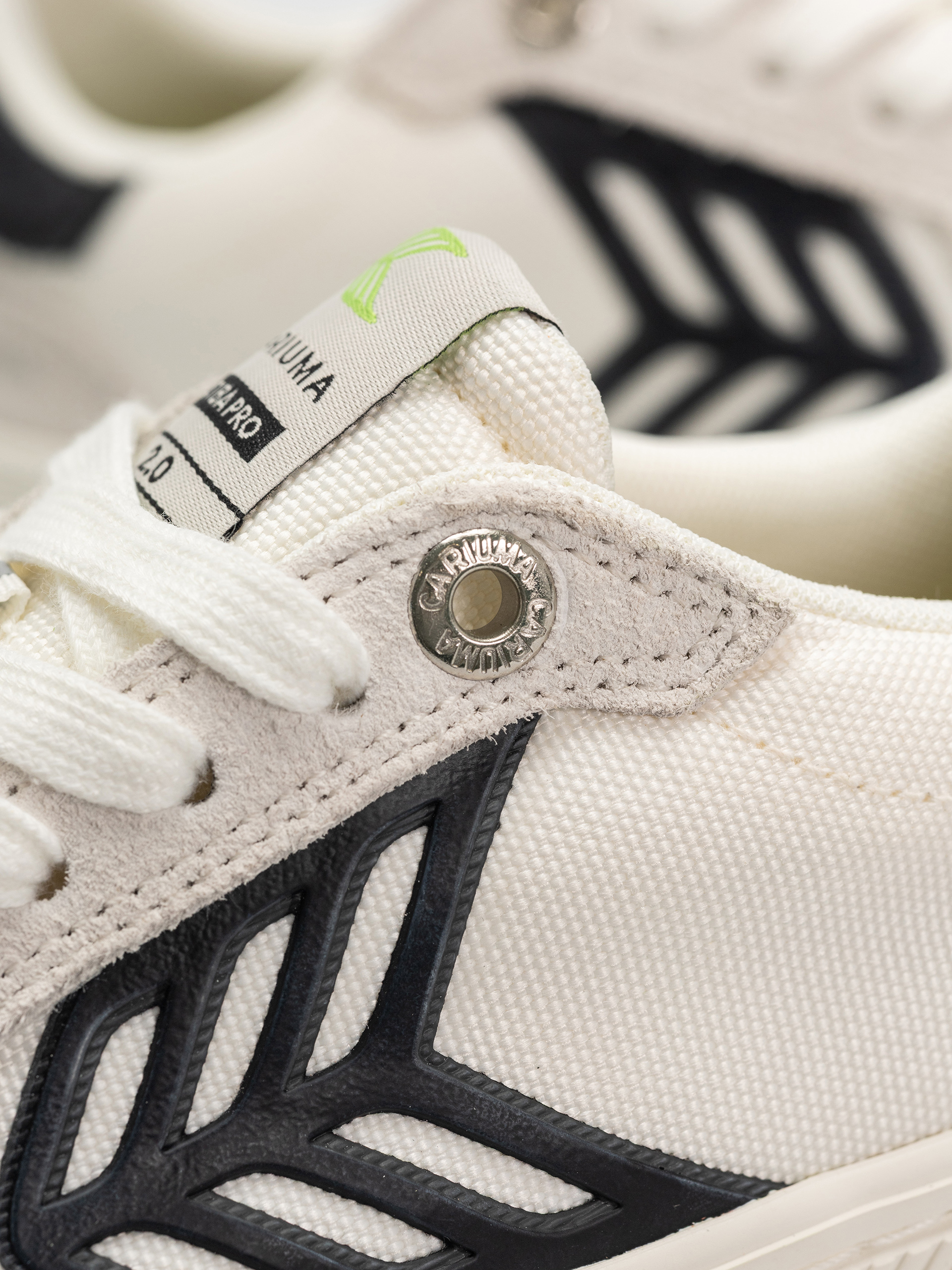 Topánky Cariuma Catiba Pro 2.0 Wmn (smoke white suede off white cordura black logo)