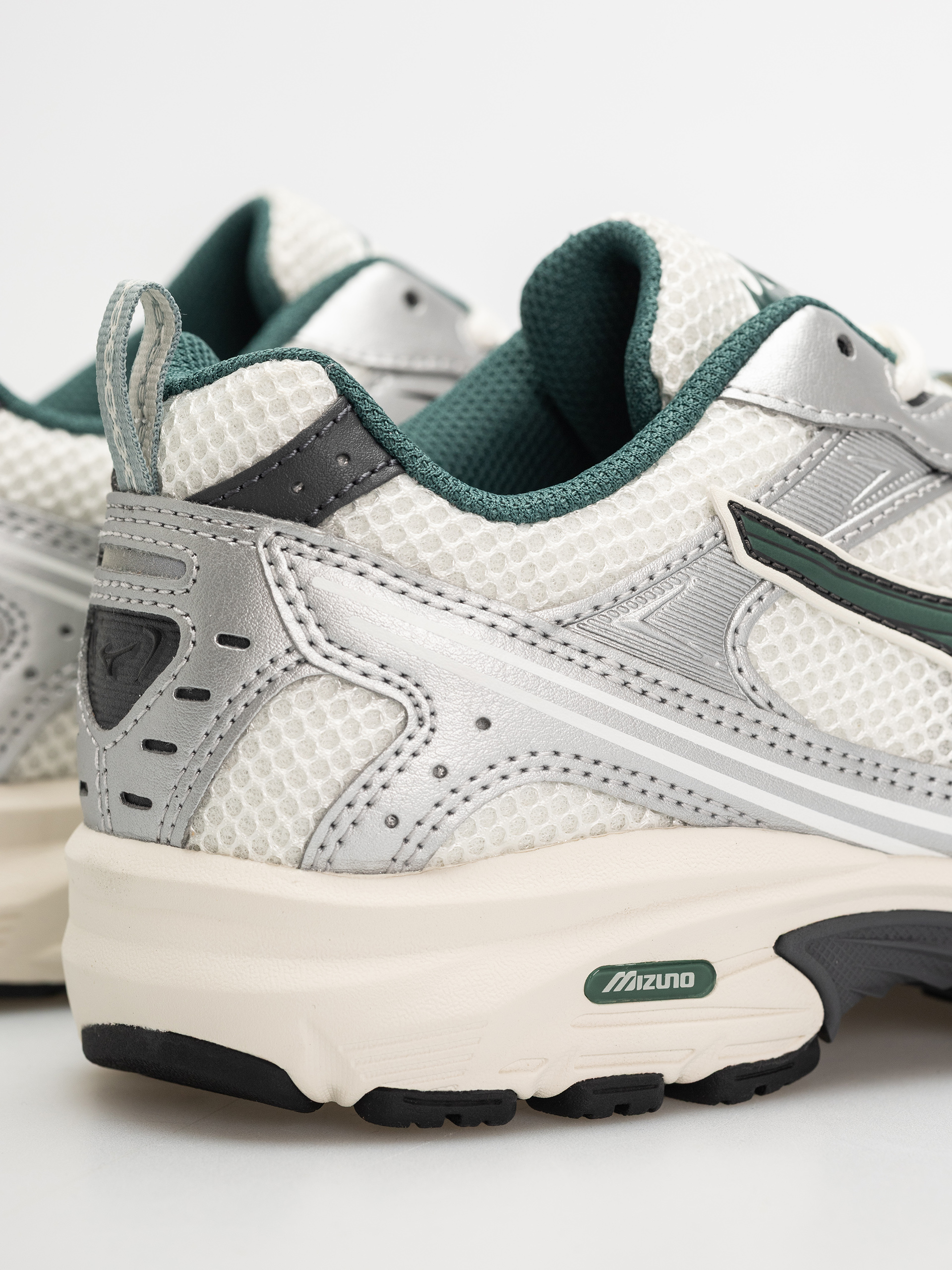 Topánky Mizuno MXR (snow white/bistro green/silver)