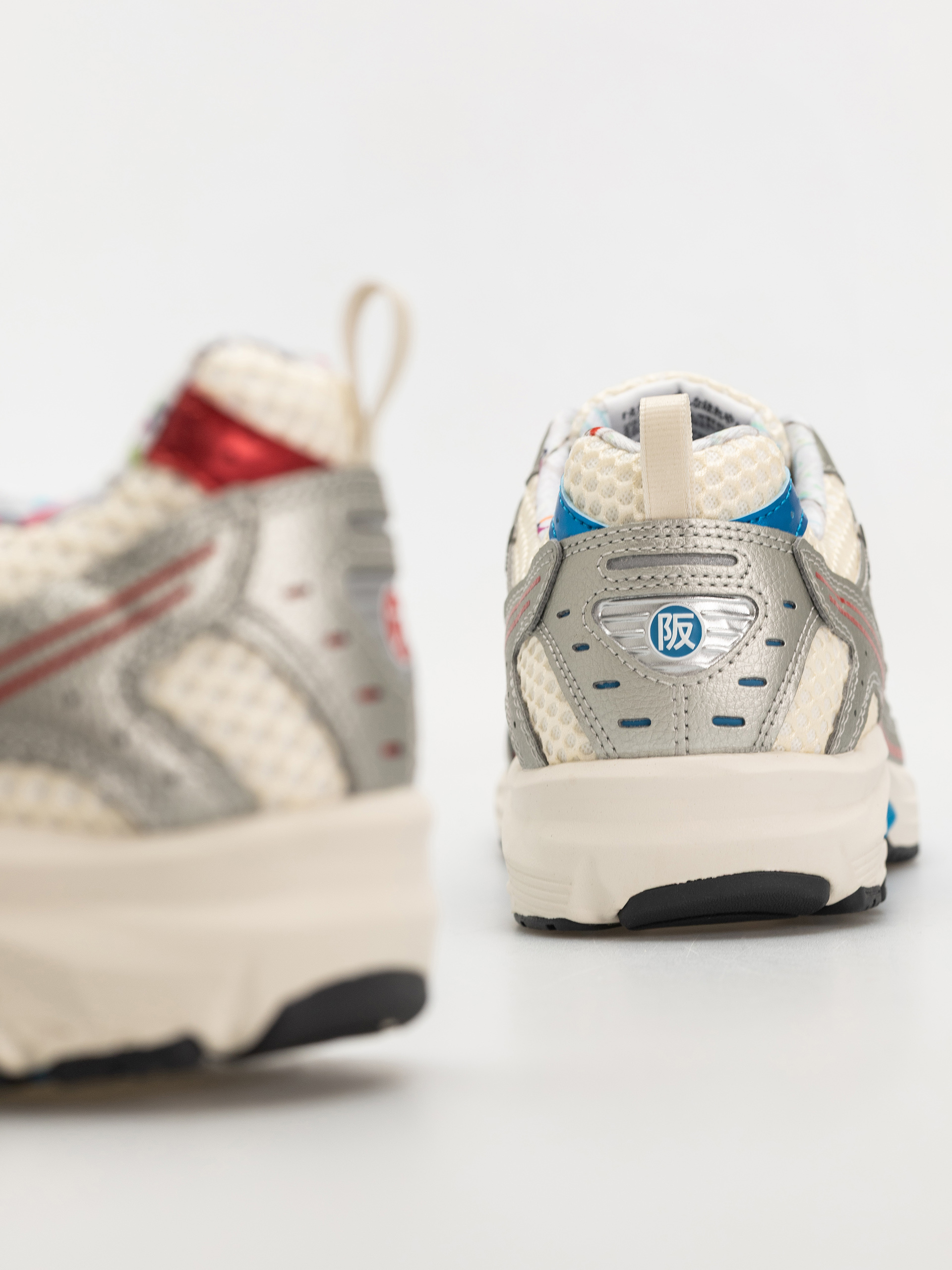 Topánky Mizuno MXR (pristine/high risk red/blue pace)