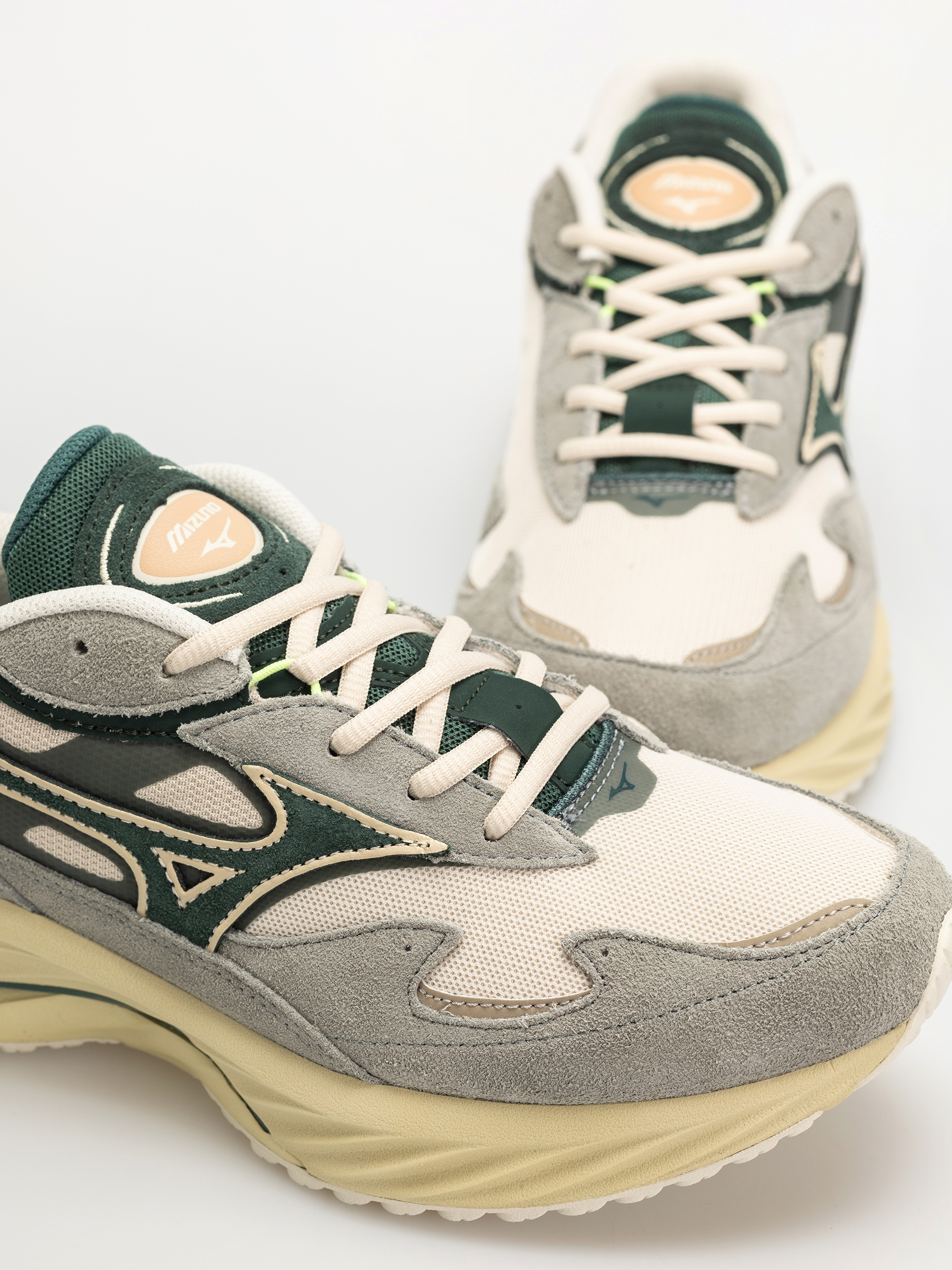 Topánky Mizuno Wave Rider Beta (shadow/pine grove/summer sand)