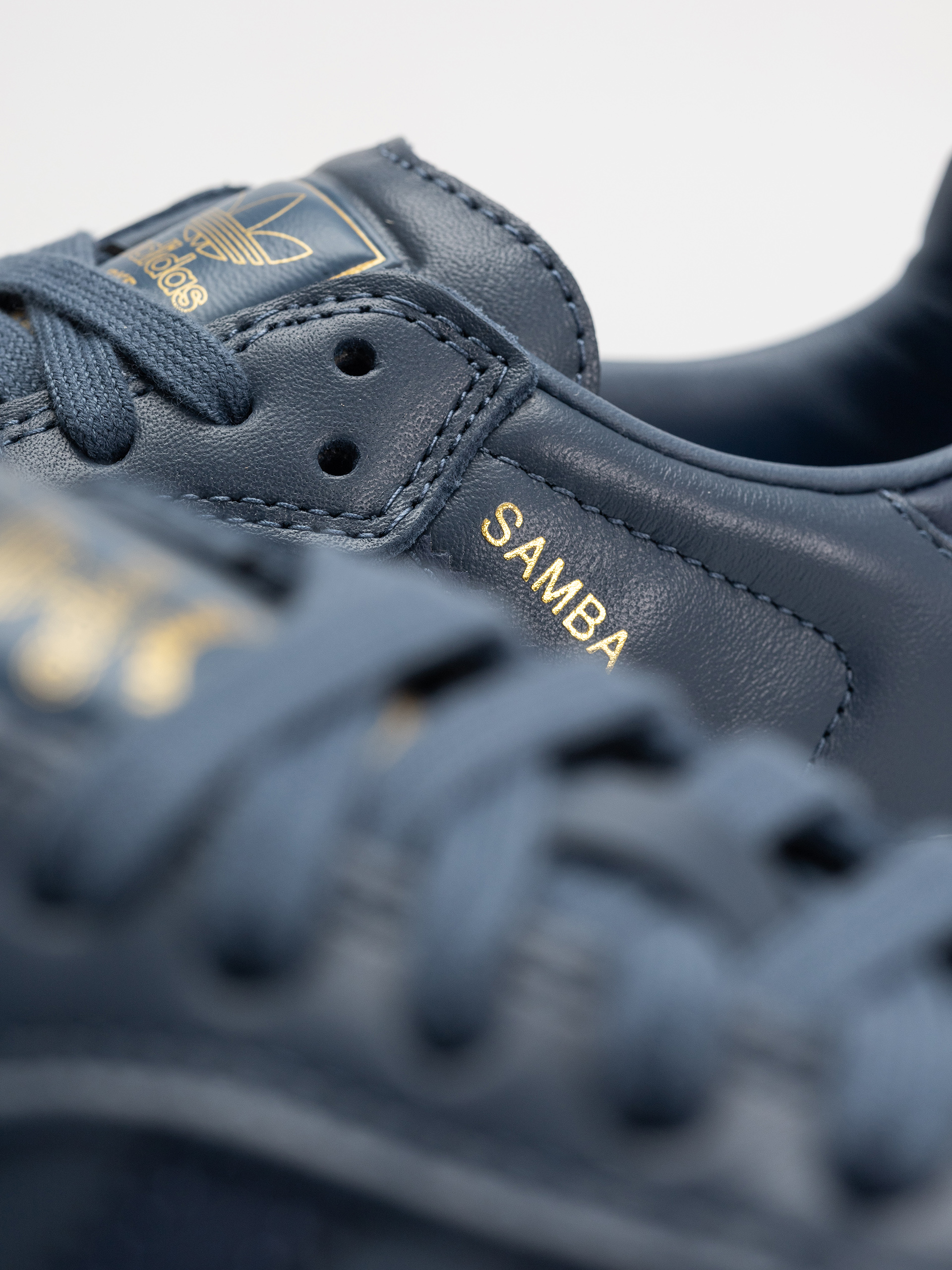 Topánky adidas Samba ADV (prloin/prloin/goldmt)