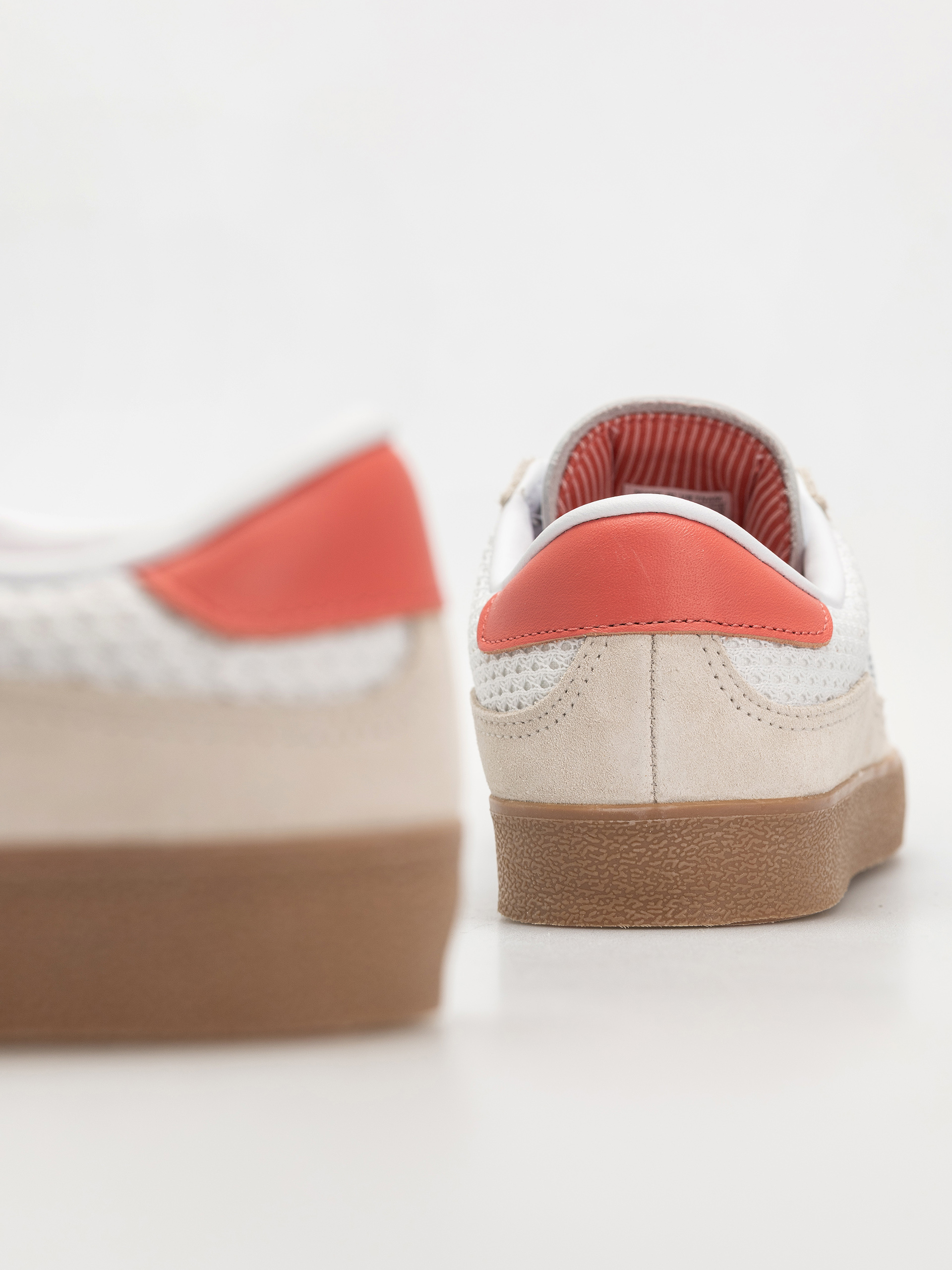 Topánky adidas Puig Indoor (wonwhi/ftwwht/gum4)