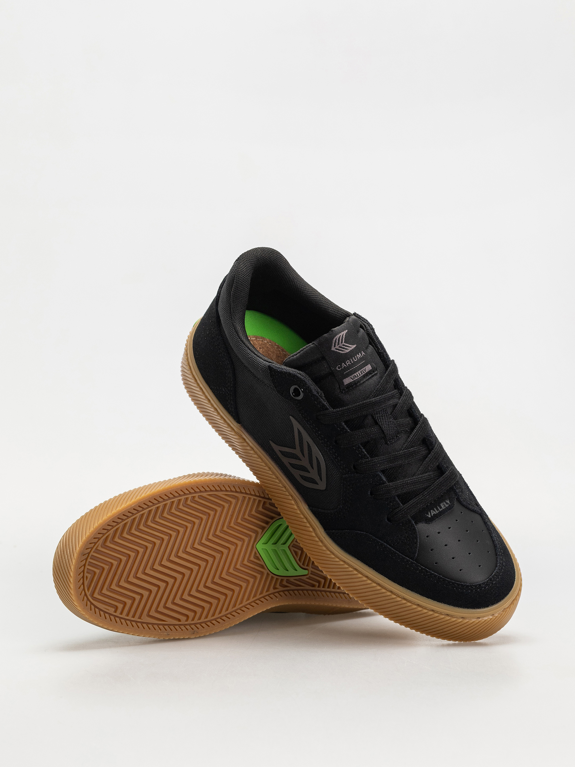 Topánky Cariuma Vallely Pro (gum black suede and cordura ash grey logo)
