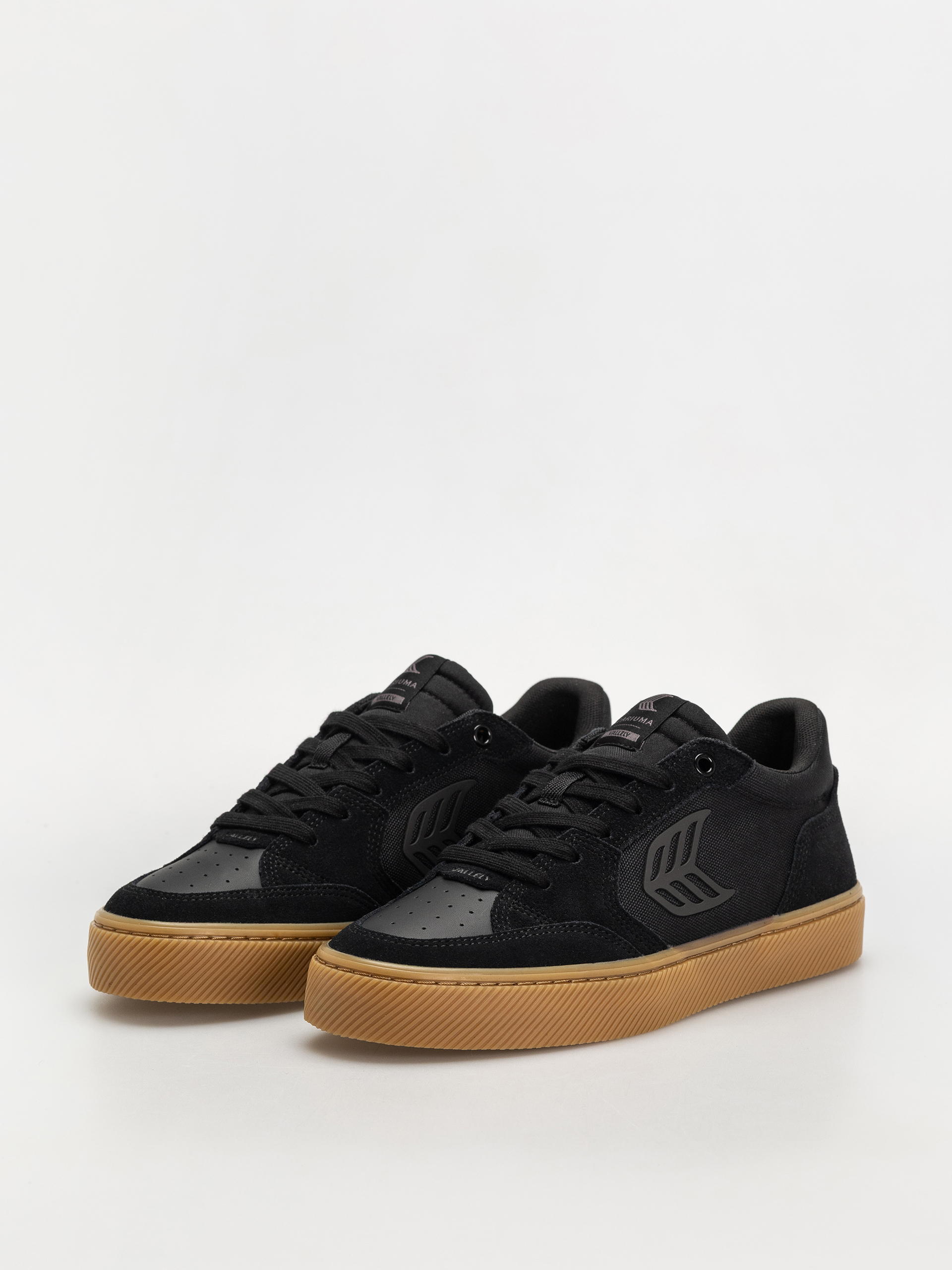Topánky Cariuma Vallely Pro (gum black suede and cordura ash grey logo)